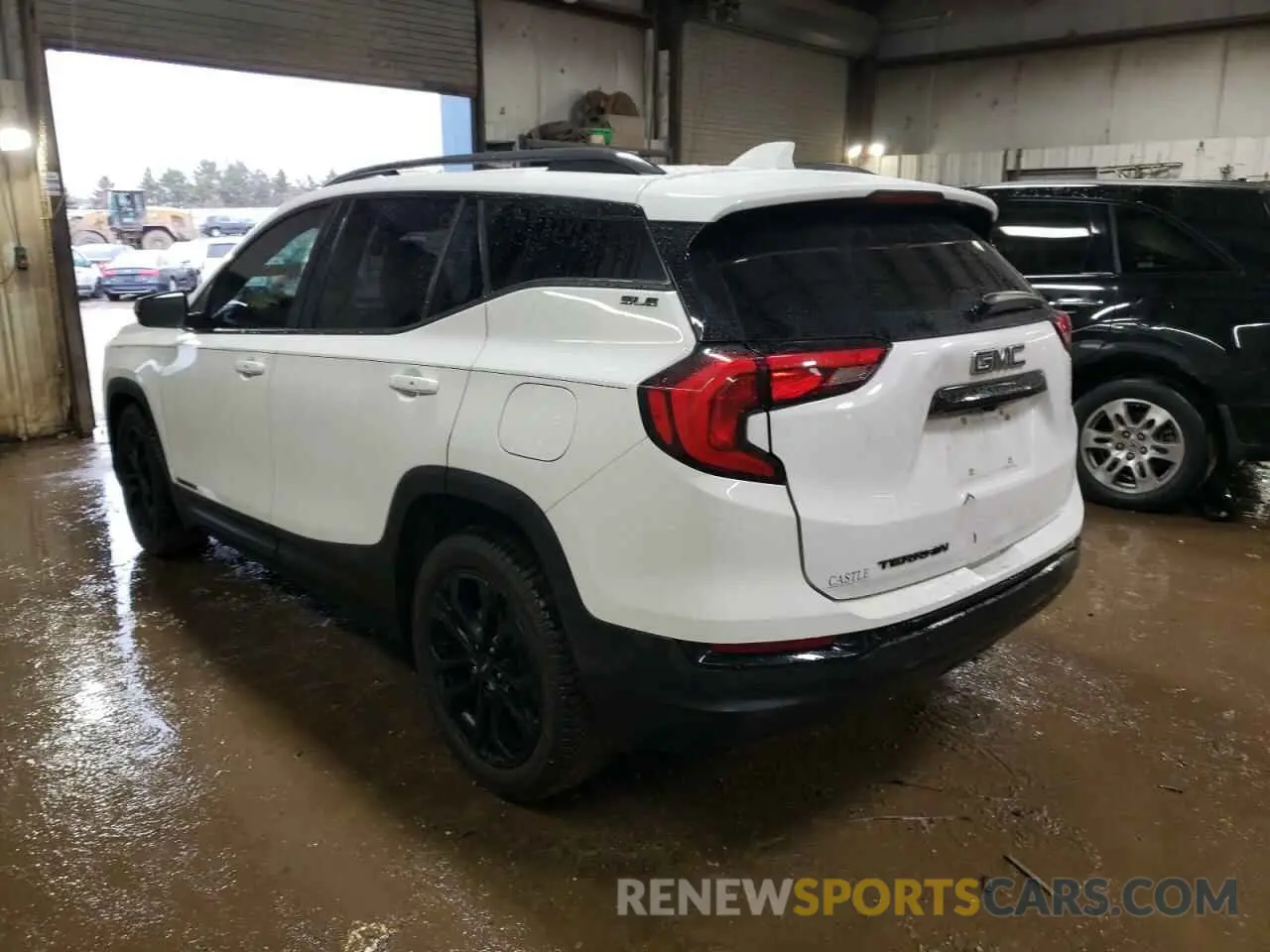 2 Photograph of a damaged car 3GKALMEV0ML306765 GMC TERRAIN 2021