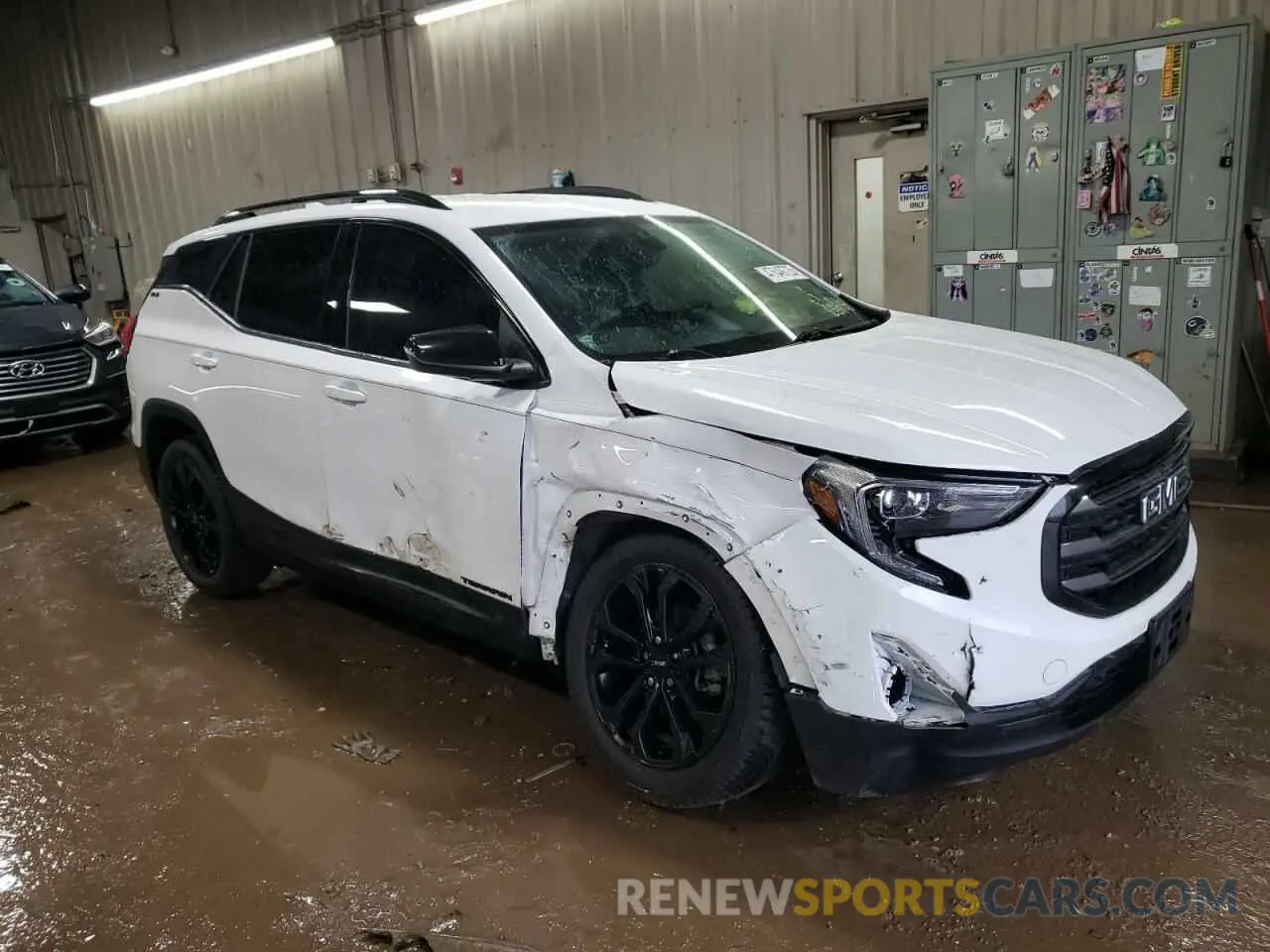 4 Photograph of a damaged car 3GKALMEV0ML306765 GMC TERRAIN 2021