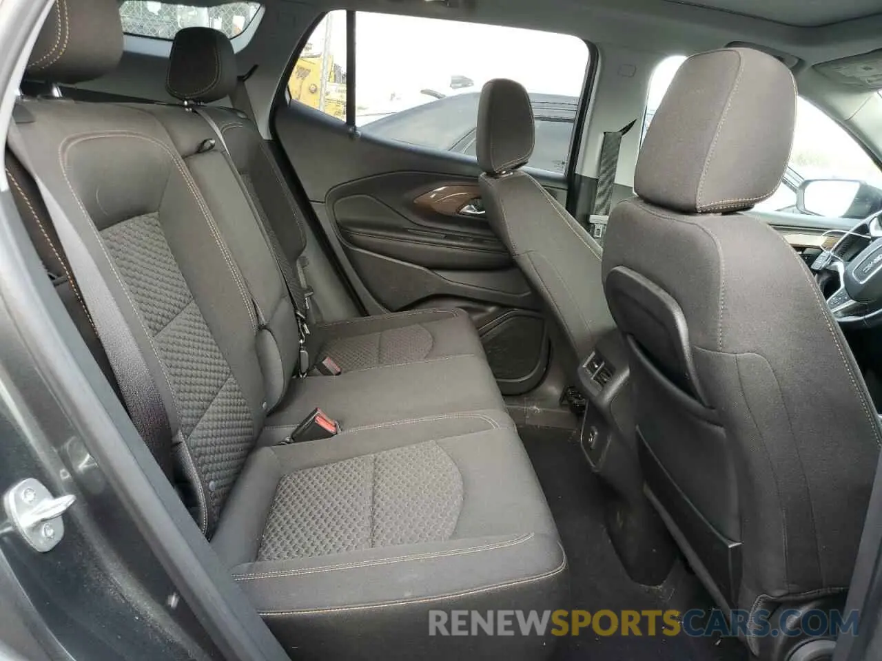 11 Photograph of a damaged car 3GKALMEV0ML323503 GMC TERRAIN 2021
