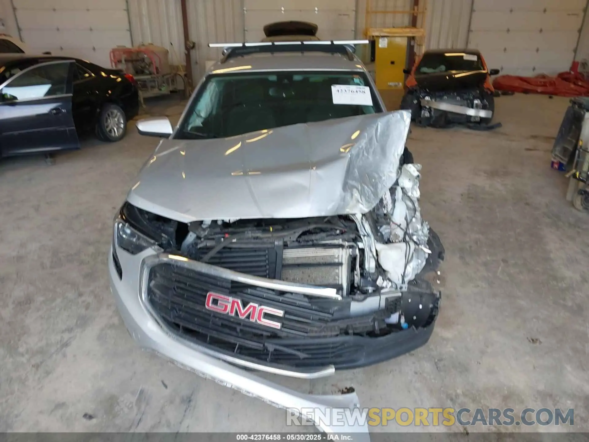 11 Photograph of a damaged car 3GKALMEV2ML303141 GMC TERRAIN 2021