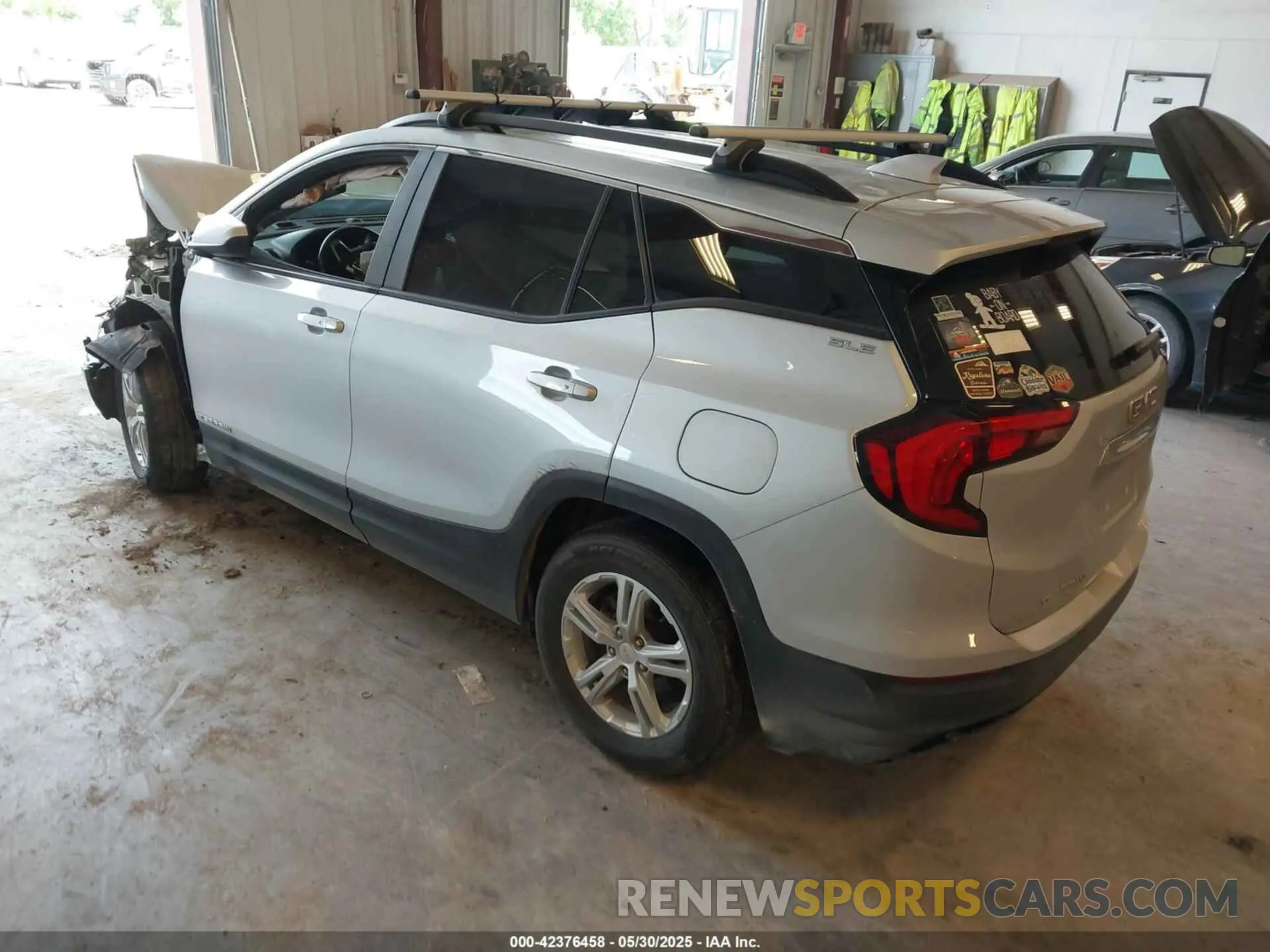 3 Photograph of a damaged car 3GKALMEV2ML303141 GMC TERRAIN 2021