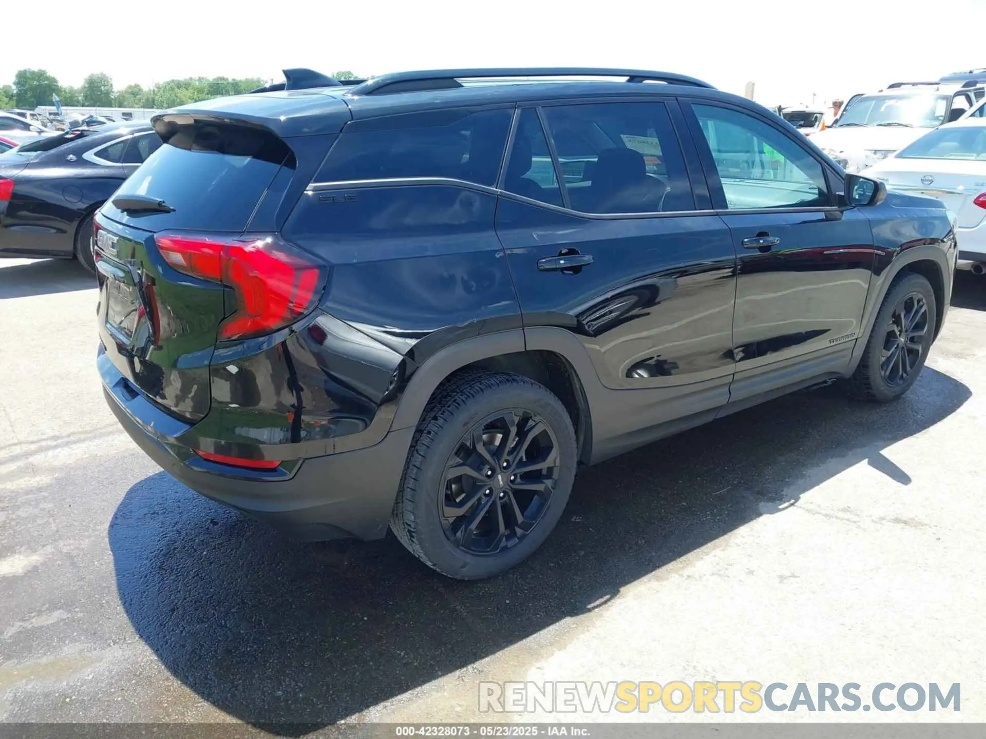 4 Фотография поврежденного автомобиля 3GKALMEV2ML339430 GMC TERRAIN 2021