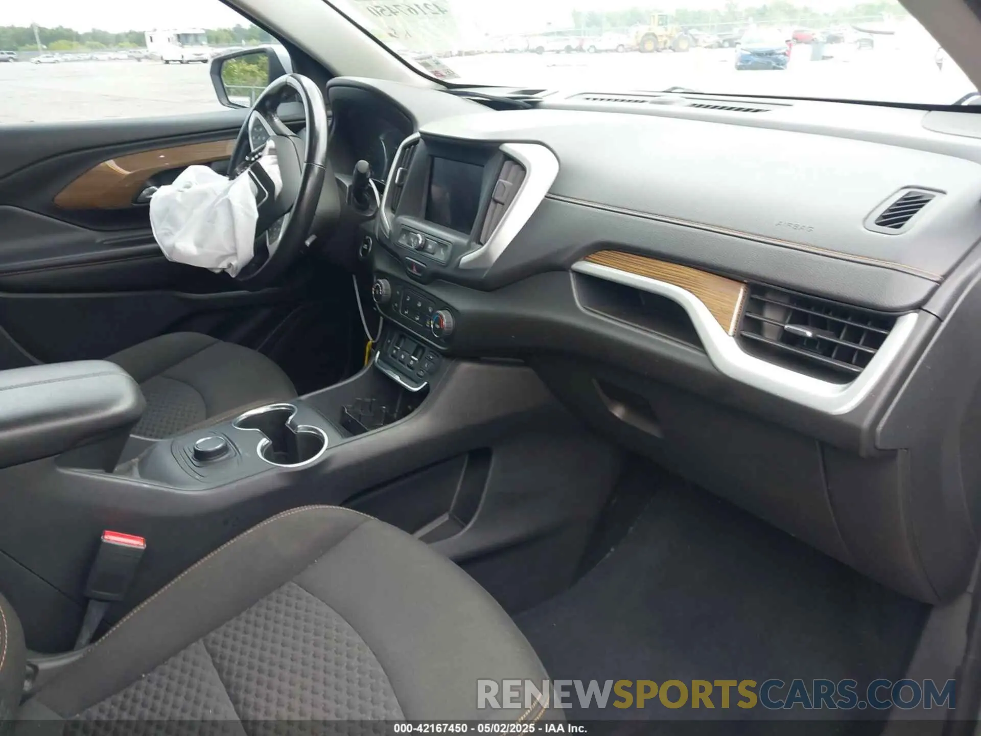 5 Photograph of a damaged car 3GKALMEV2ML363310 GMC TERRAIN 2021
