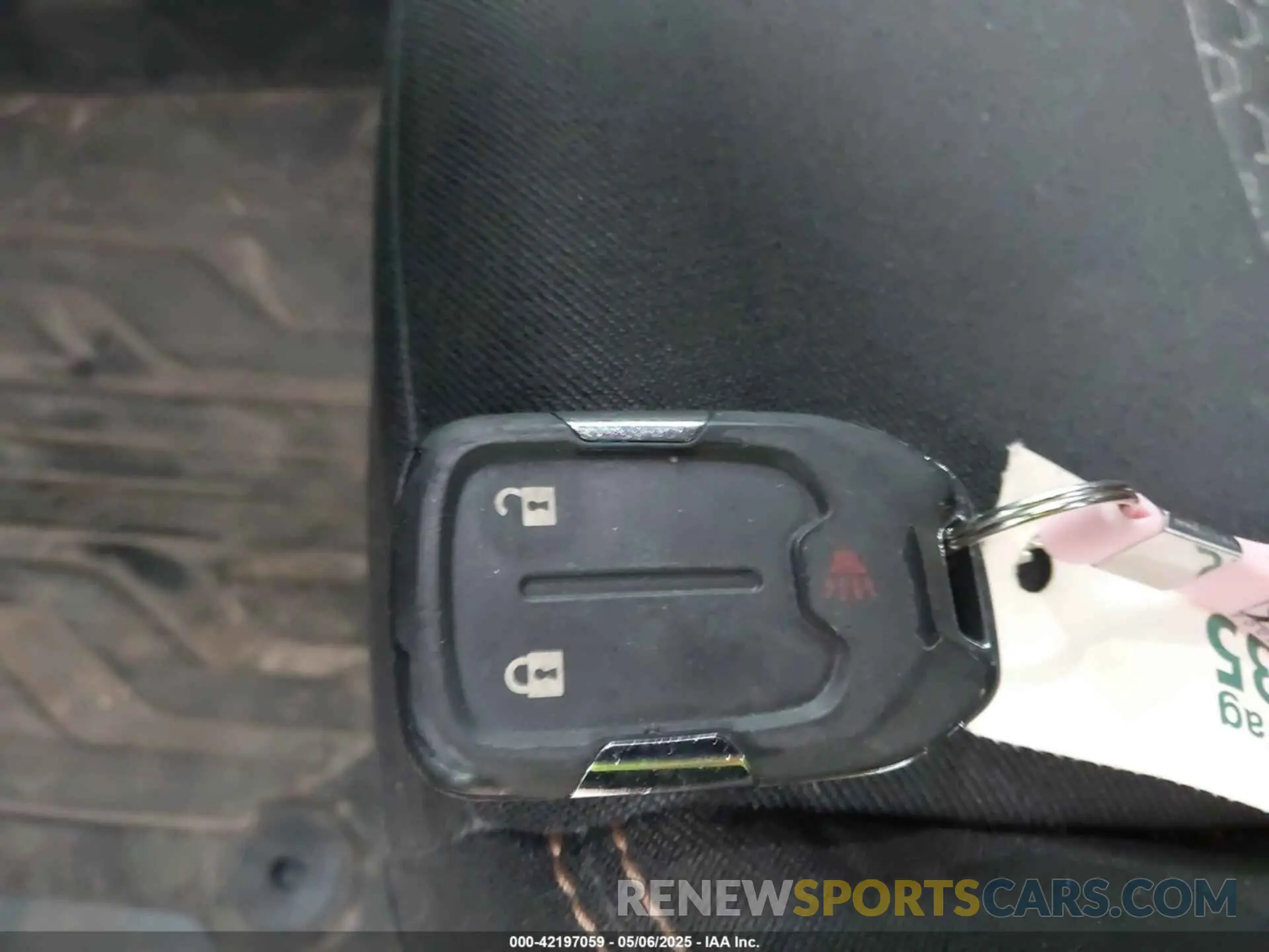11 Photograph of a damaged car 3GKALMEV4ML339803 GMC TERRAIN 2021