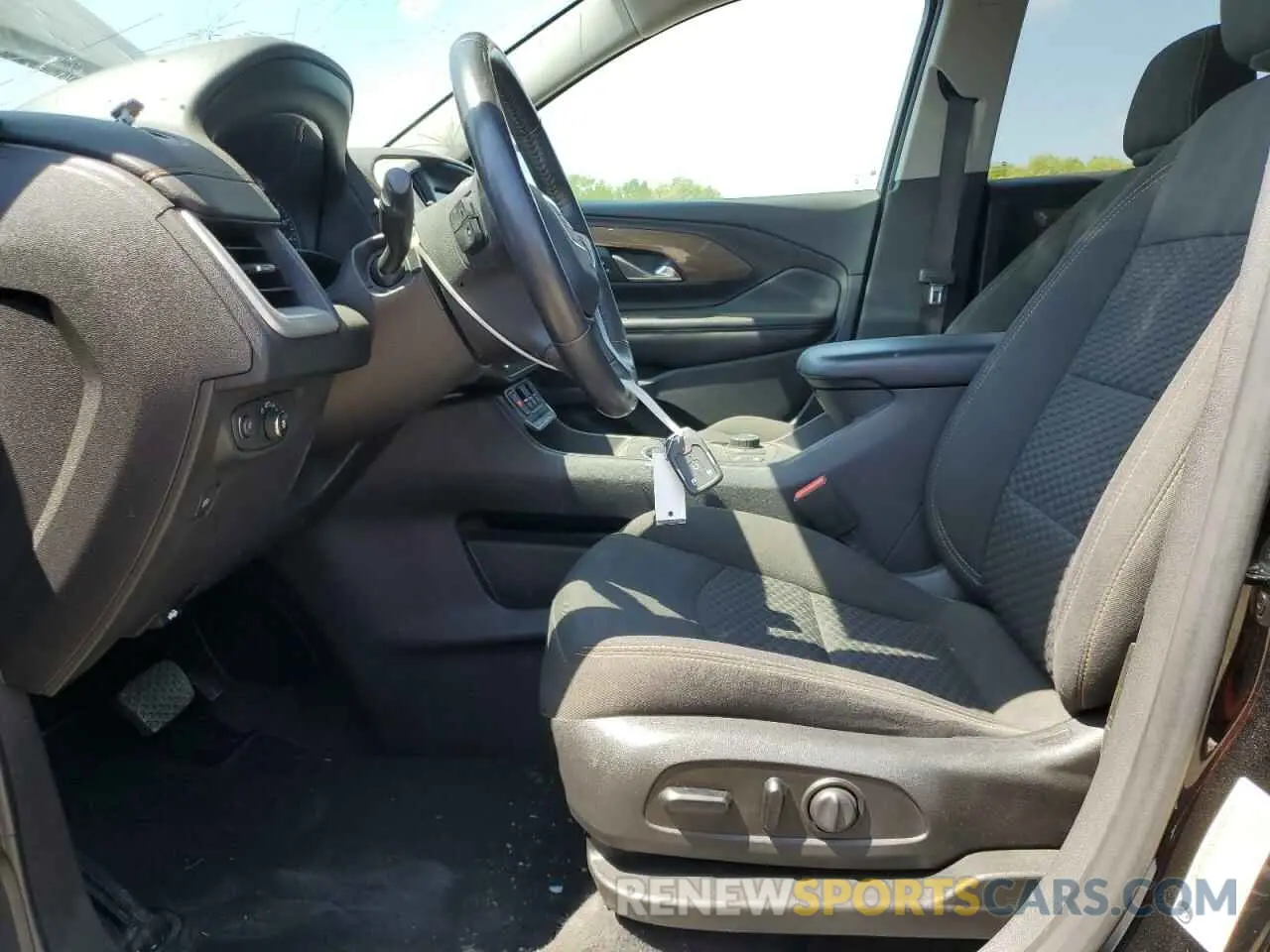 7 Photograph of a damaged car 3GKALMEV4ML396941 GMC TERRAIN 2021