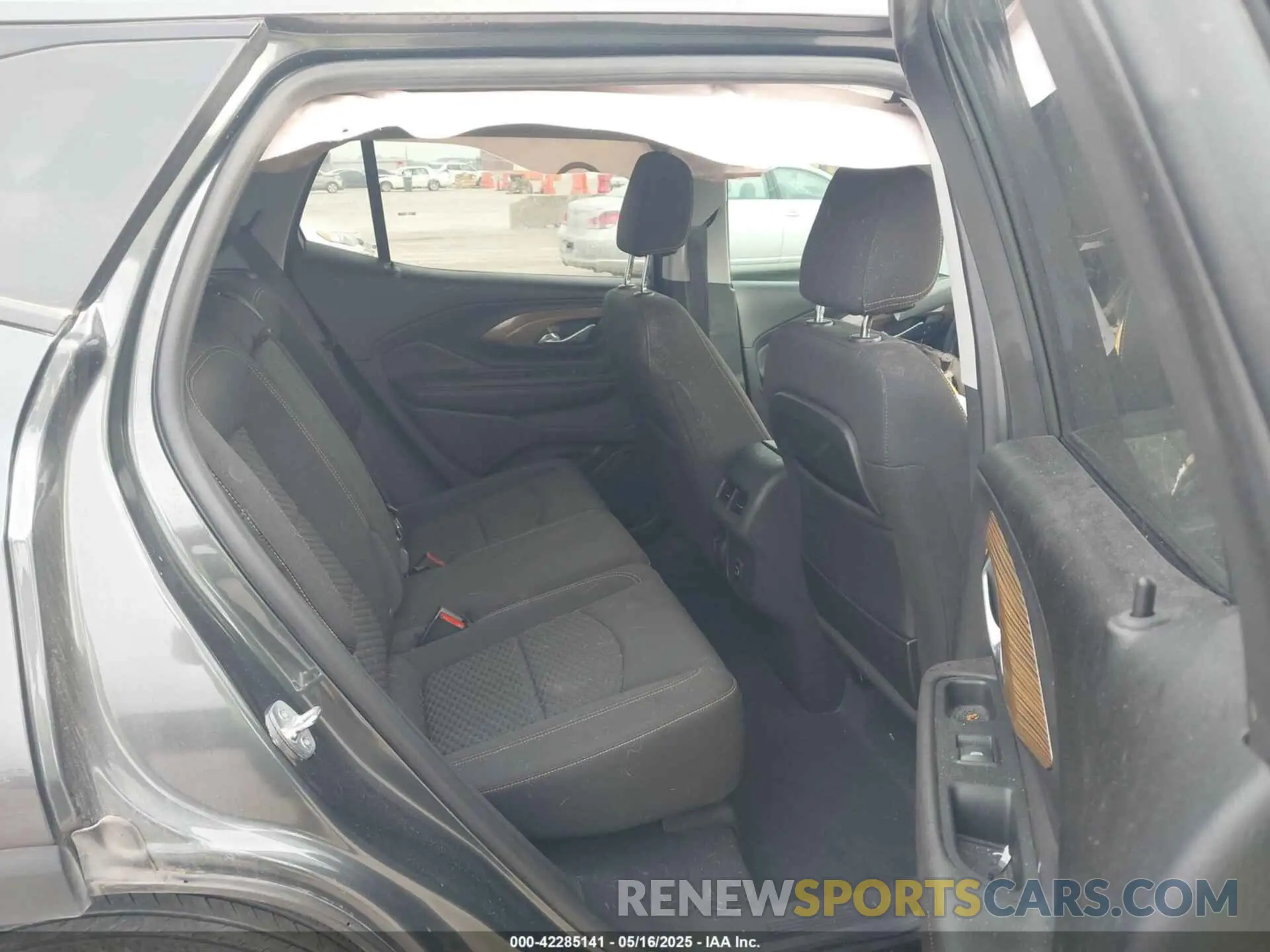 8 Фотография поврежденного автомобиля 3GKALMEV5ML351247 GMC TERRAIN 2021