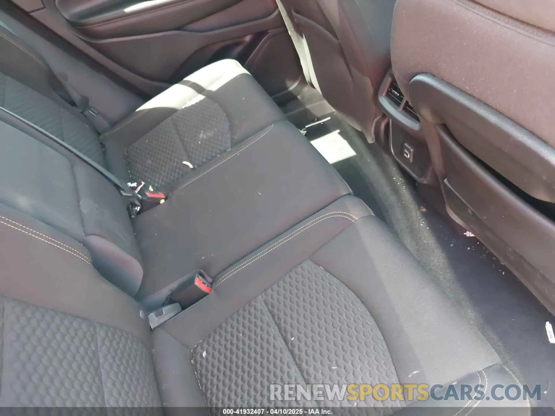 8 Photograph of a damaged car 3GKALMEV6ML331458 GMC TERRAIN 2021