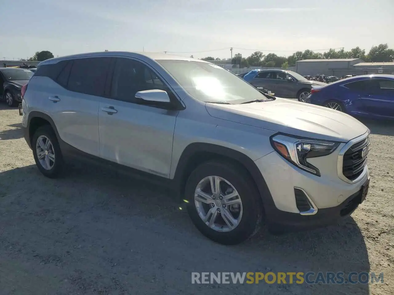 4 Photograph of a damaged car 3GKALMEV6ML402836 GMC TERRAIN 2021