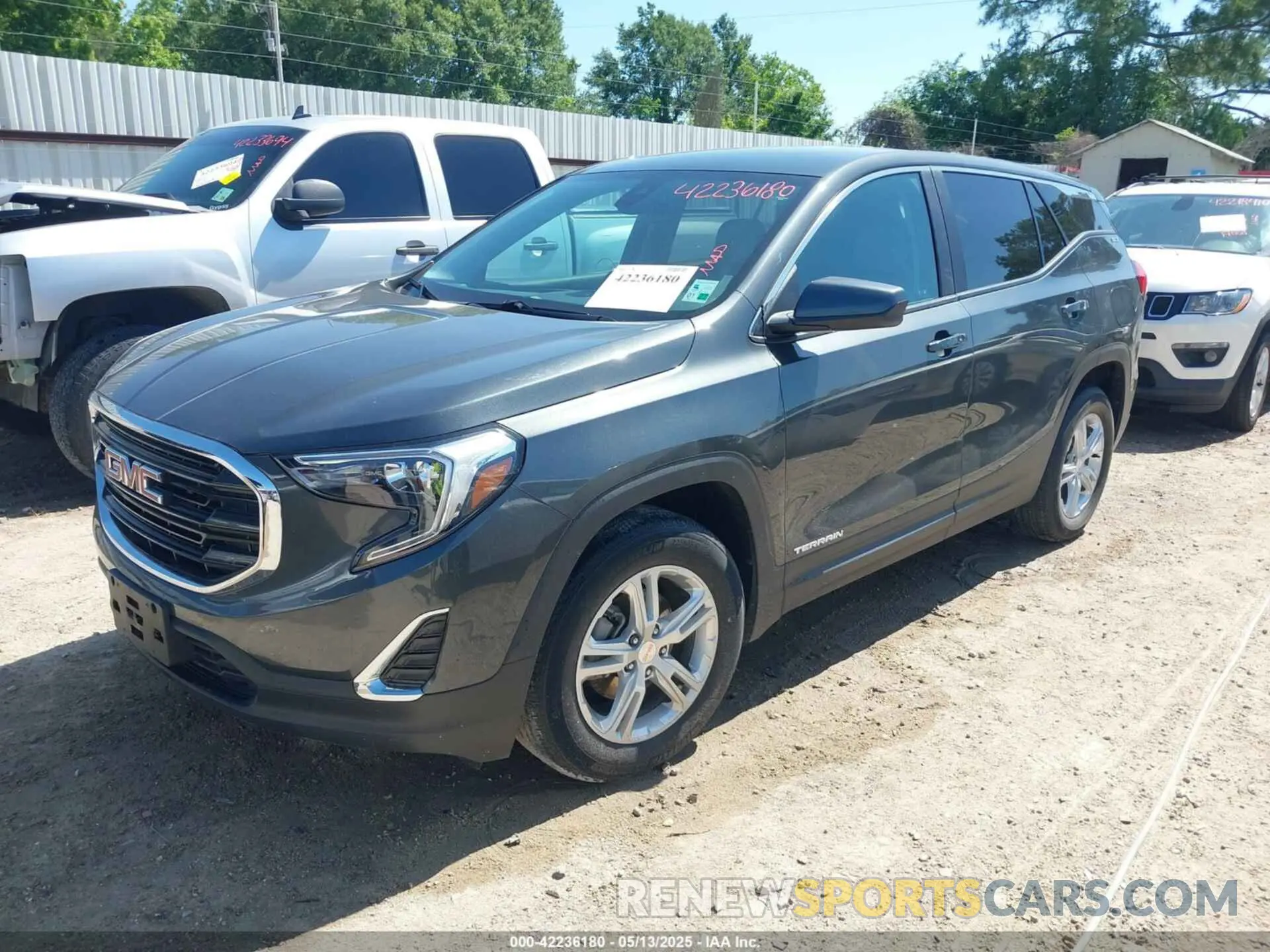 2 Фотография поврежденного автомобиля 3GKALMEV7ML320002 GMC TERRAIN 2021