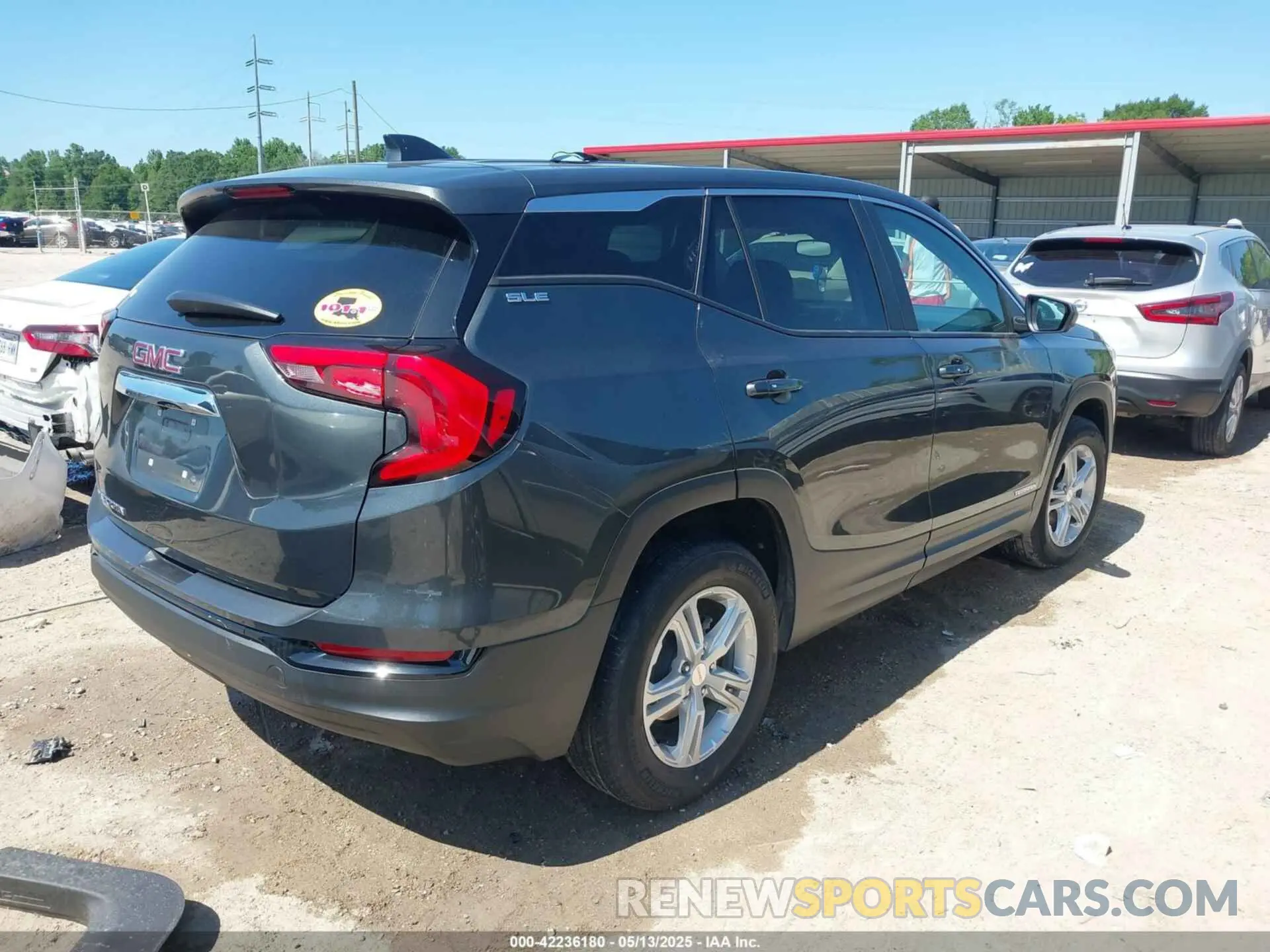 4 Фотография поврежденного автомобиля 3GKALMEV7ML320002 GMC TERRAIN 2021