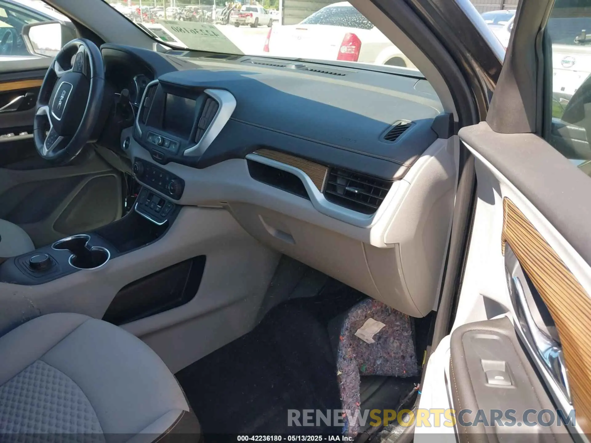 5 Фотография поврежденного автомобиля 3GKALMEV7ML320002 GMC TERRAIN 2021