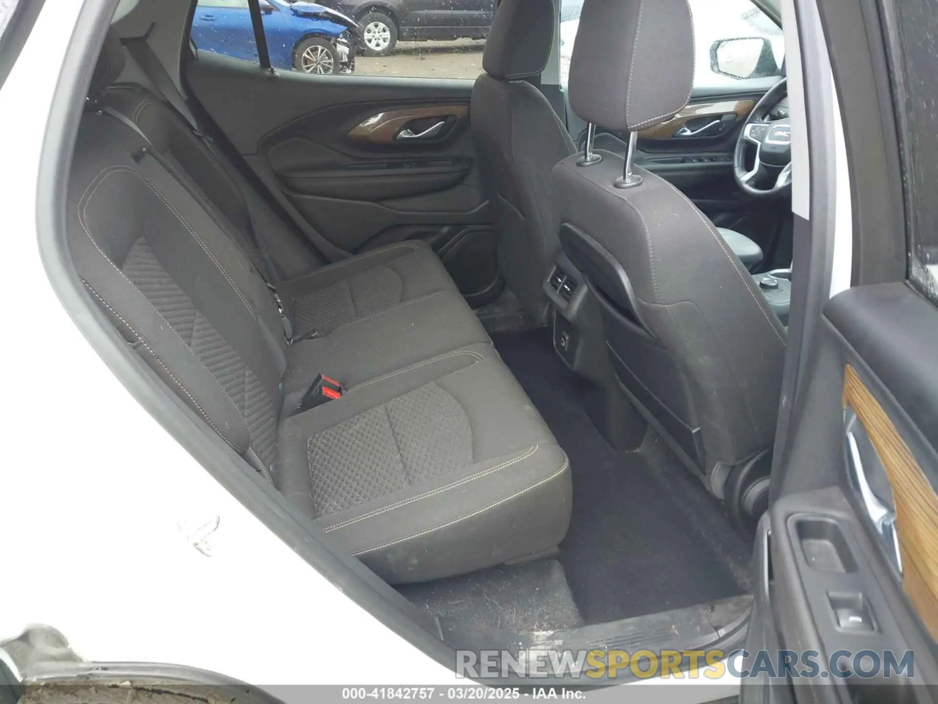8 Photograph of a damaged car 3GKALMEV7ML337964 GMC TERRAIN 2021