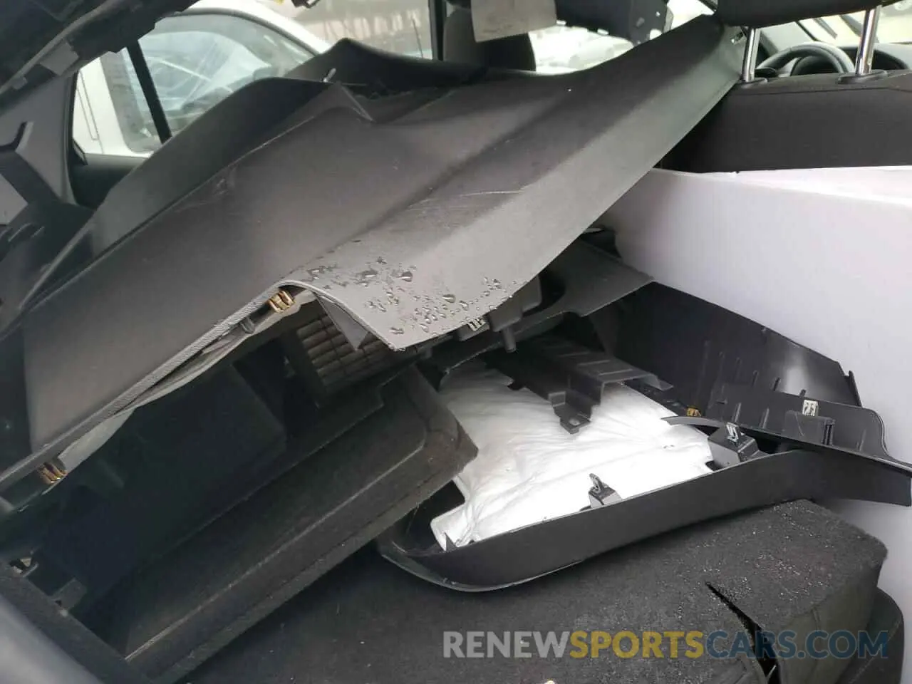 13 Photograph of a damaged car 3GKALMEV7ML347782 GMC TERRAIN 2021
