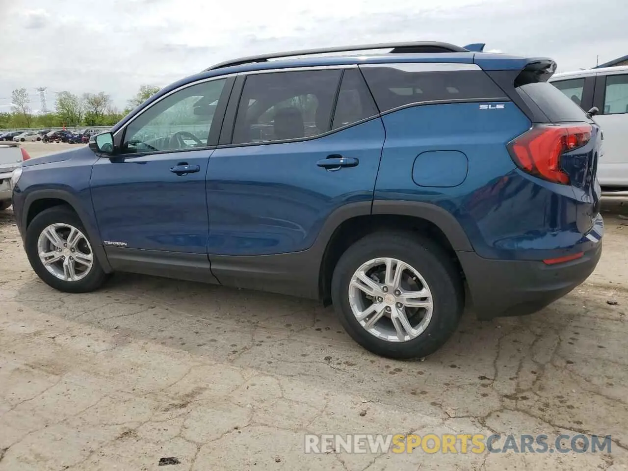 2 Фотография поврежденного автомобиля 3GKALMEV7ML382158 GMC TERRAIN 2021