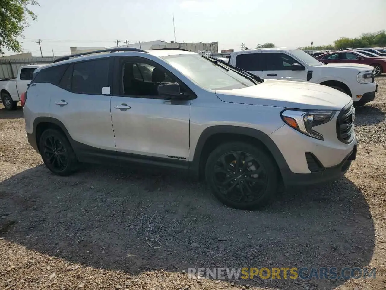 4 Фотография поврежденного автомобиля 3GKALMEV8ML369564 GMC TERRAIN 2021