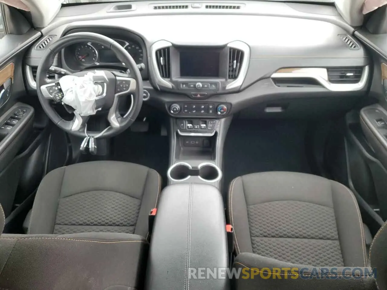 8 Photograph of a damaged car 3GKALMEV8ML383934 GMC TERRAIN 2021