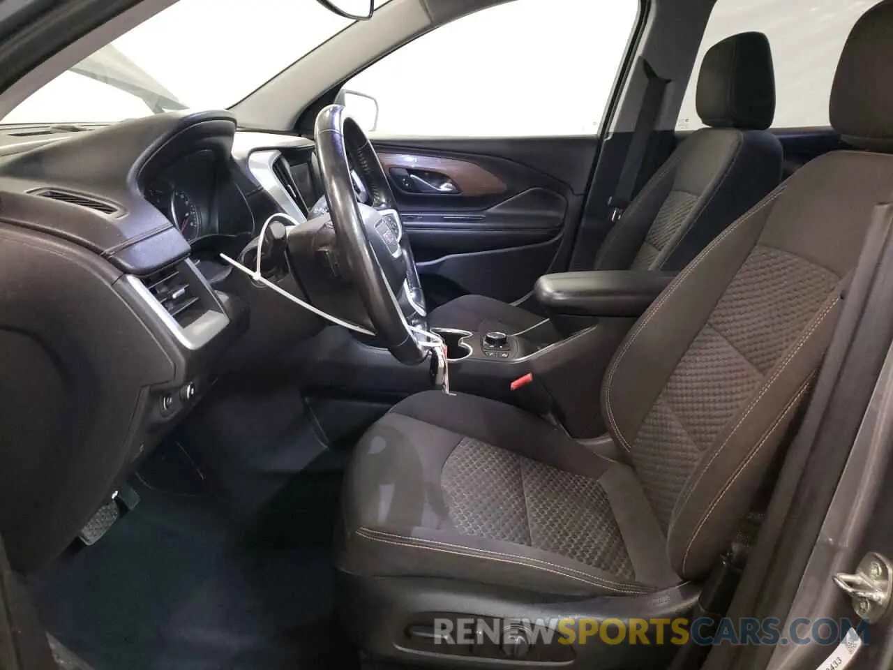 7 Photograph of a damaged car 3GKALMEVXML341250 GMC TERRAIN 2021