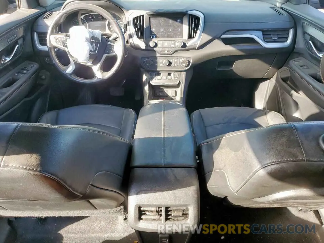 8 Фотография поврежденного автомобиля 3GKALPEV3ML368873 GMC TERRAIN 2021