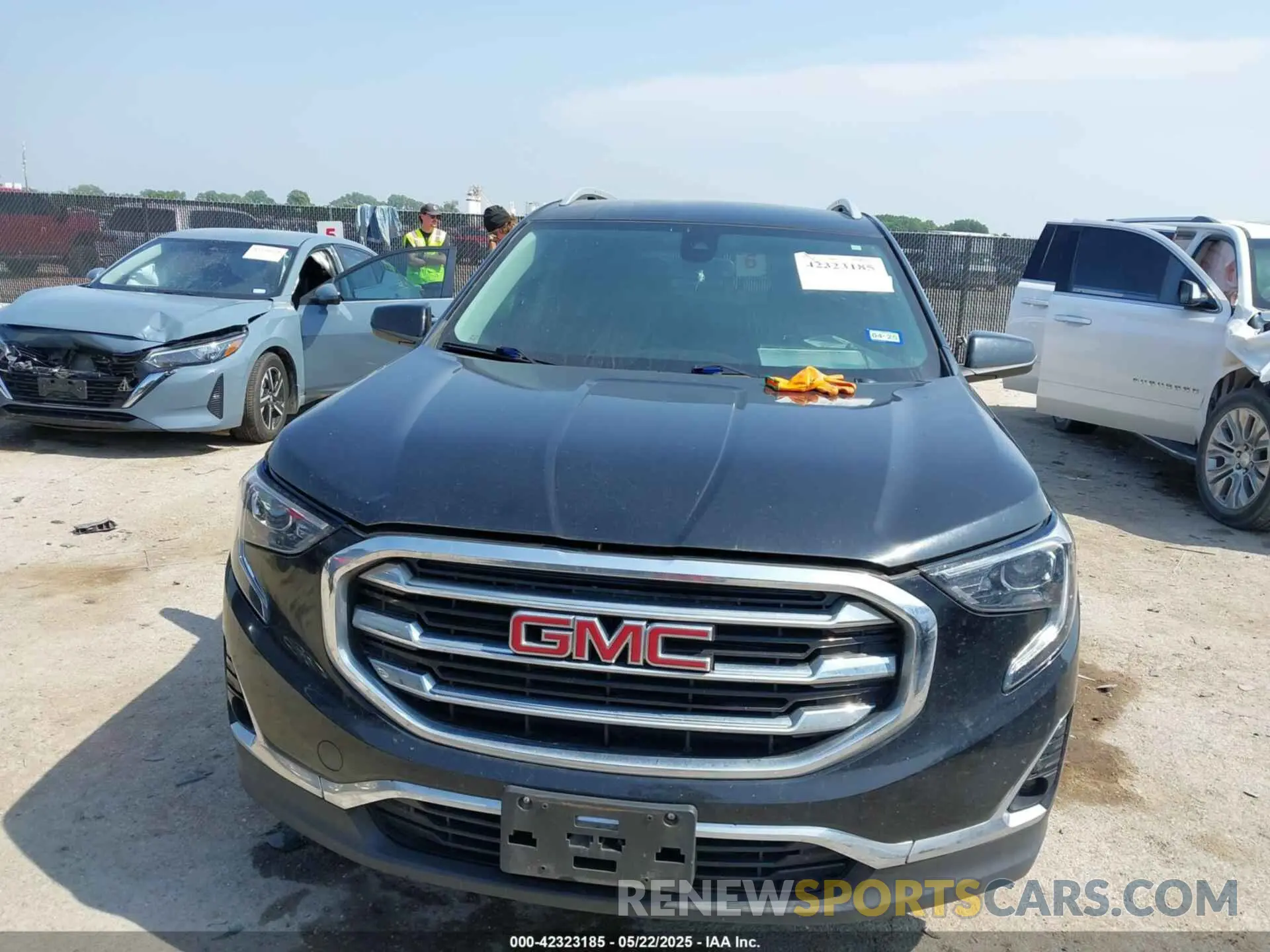 12 Photograph of a damaged car 3GKALPEV4ML343318 GMC TERRAIN 2021