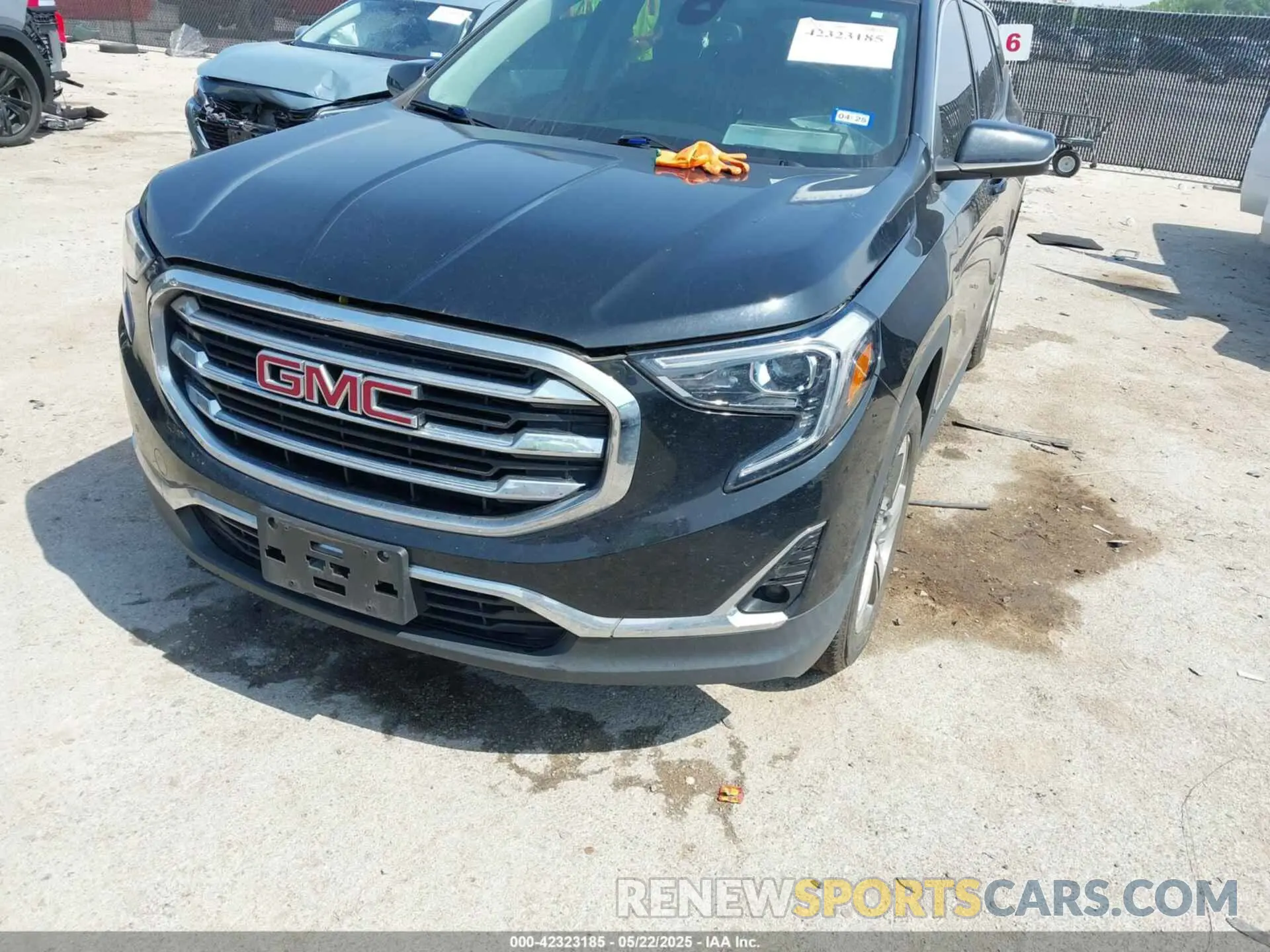 2 Photograph of a damaged car 3GKALPEV4ML343318 GMC TERRAIN 2021
