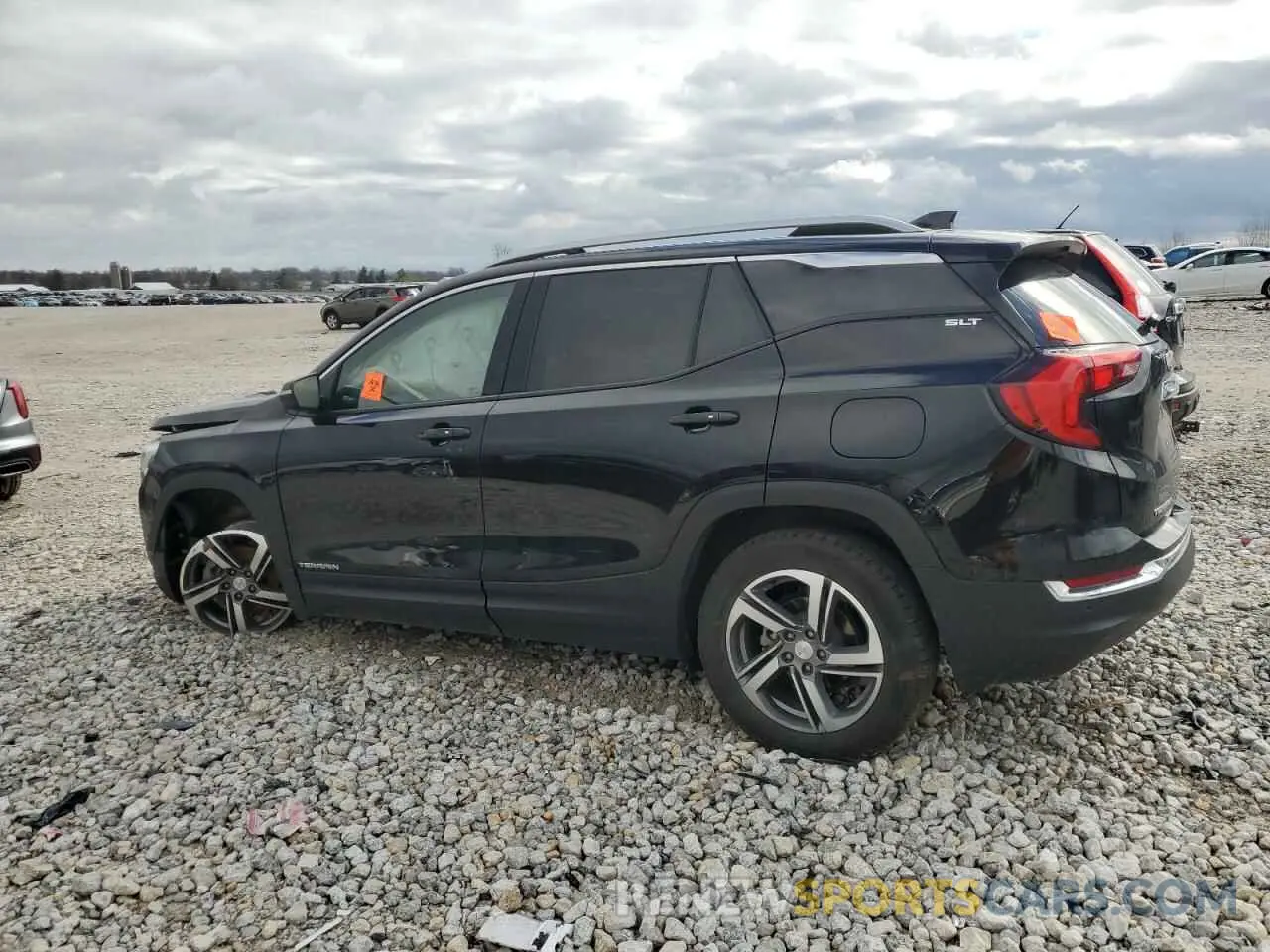2 Photograph of a damaged car 3GKALPEV4ML382281 GMC TERRAIN 2021