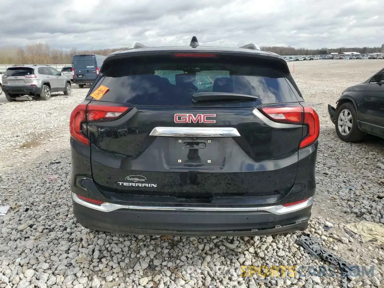 6 Photograph of a damaged car 3GKALPEV4ML382281 GMC TERRAIN 2021