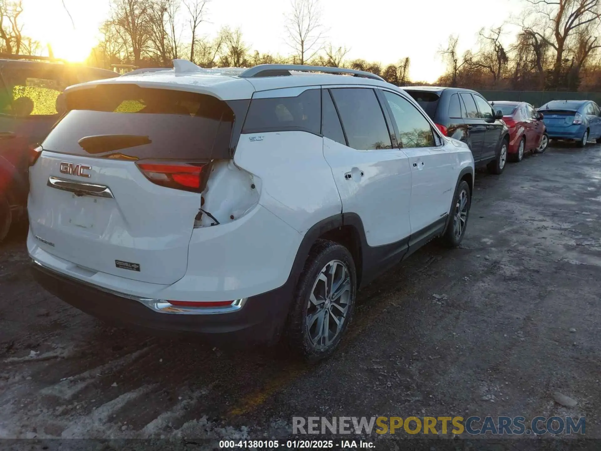 4 Фотография поврежденного автомобиля 3GKALPEV5ML325040 GMC TERRAIN 2021