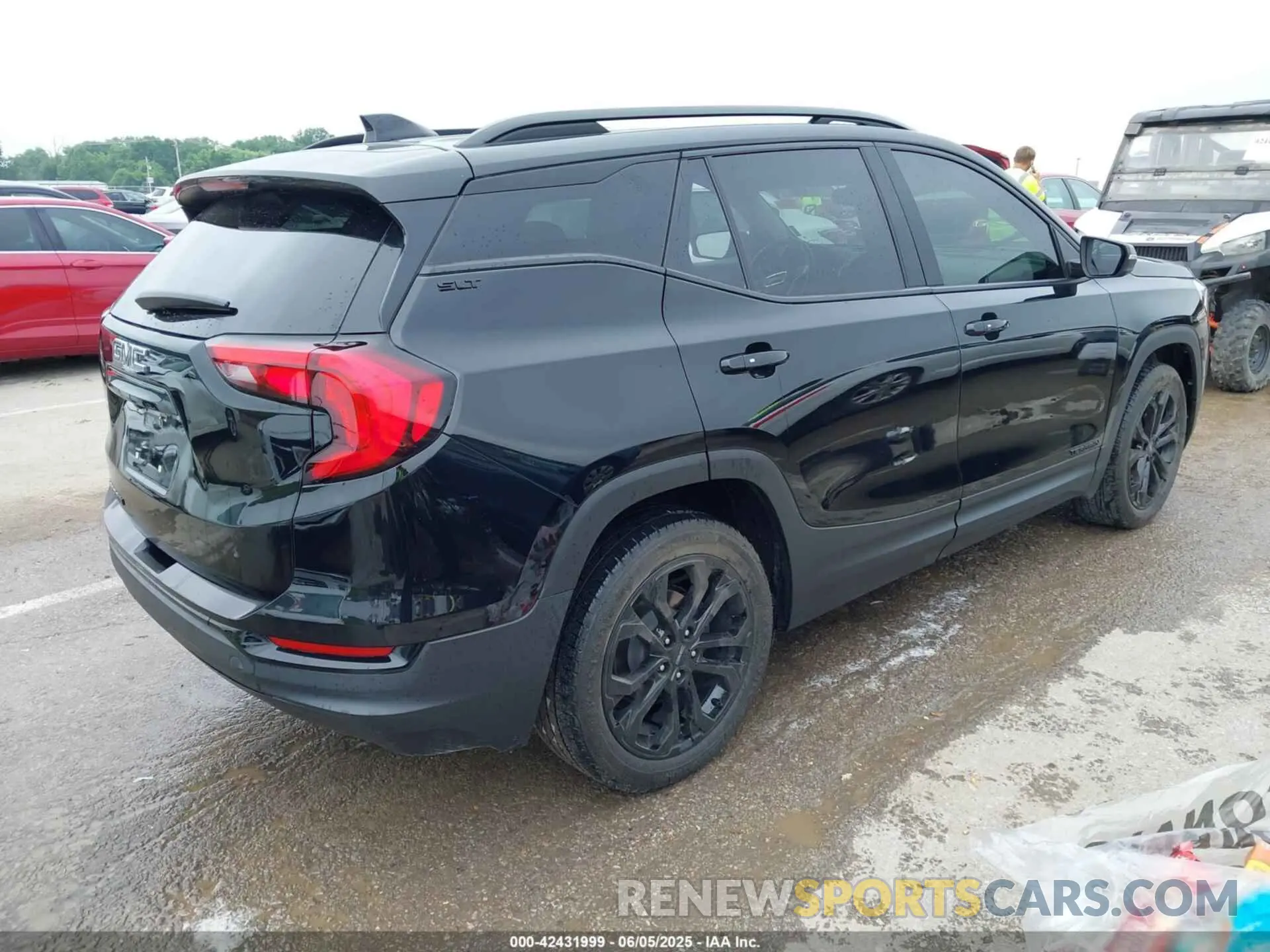 4 Photograph of a damaged car 3GKALPEV5ML354781 GMC TERRAIN 2021