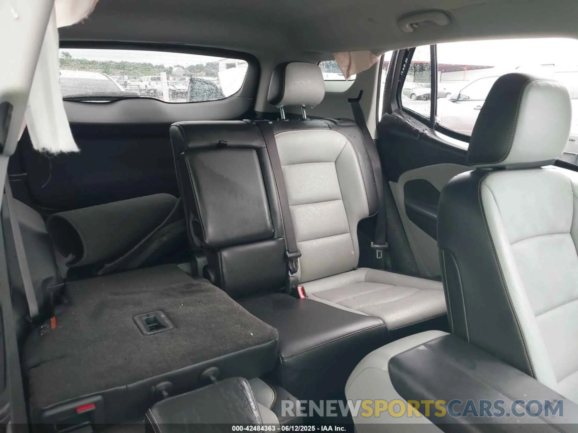 8 Photograph of a damaged car 3GKALPEV5ML376313 GMC TERRAIN 2021
