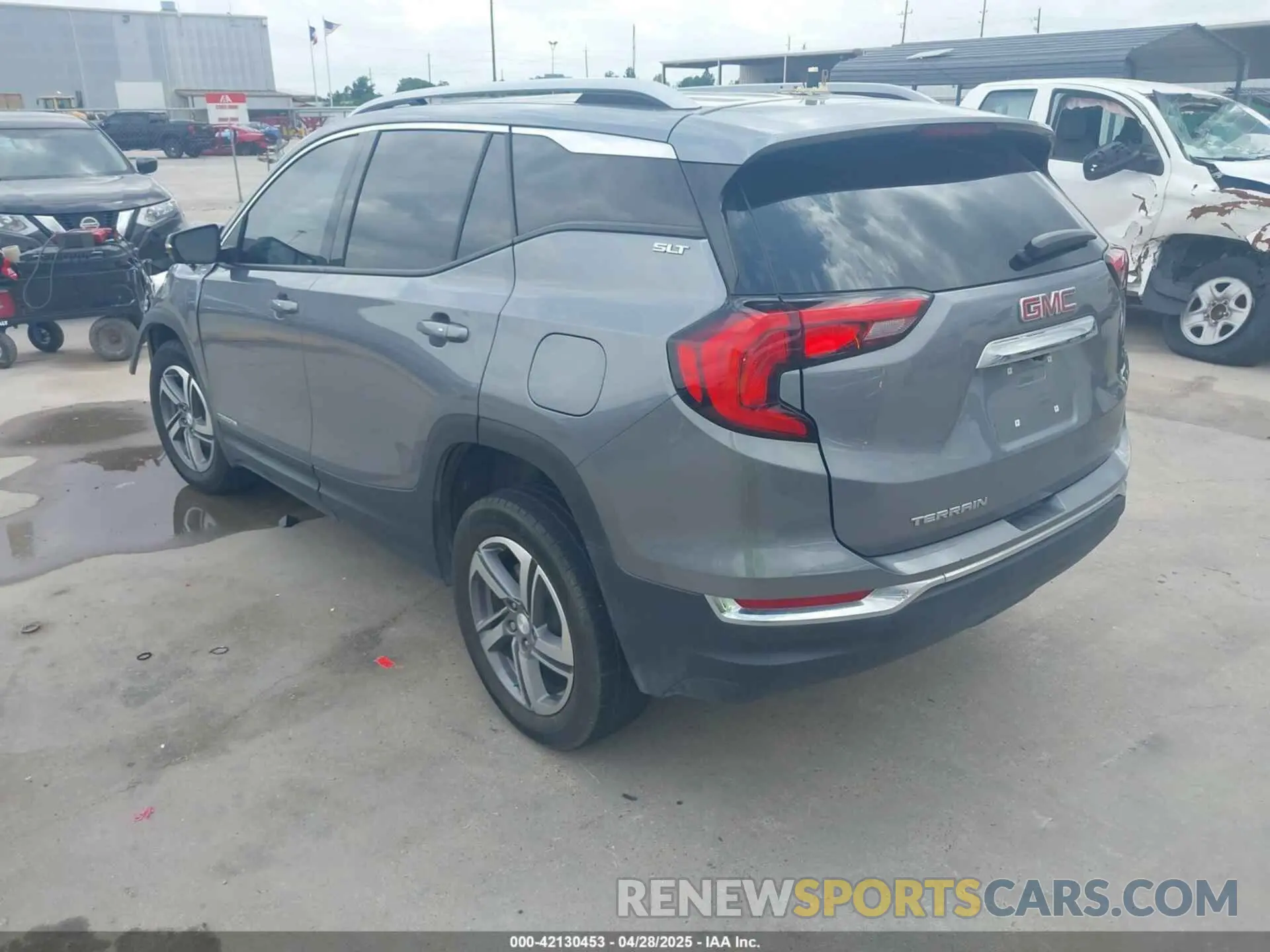 3 Фотография поврежденного автомобиля 3GKALPEV8ML379948 GMC TERRAIN 2021
