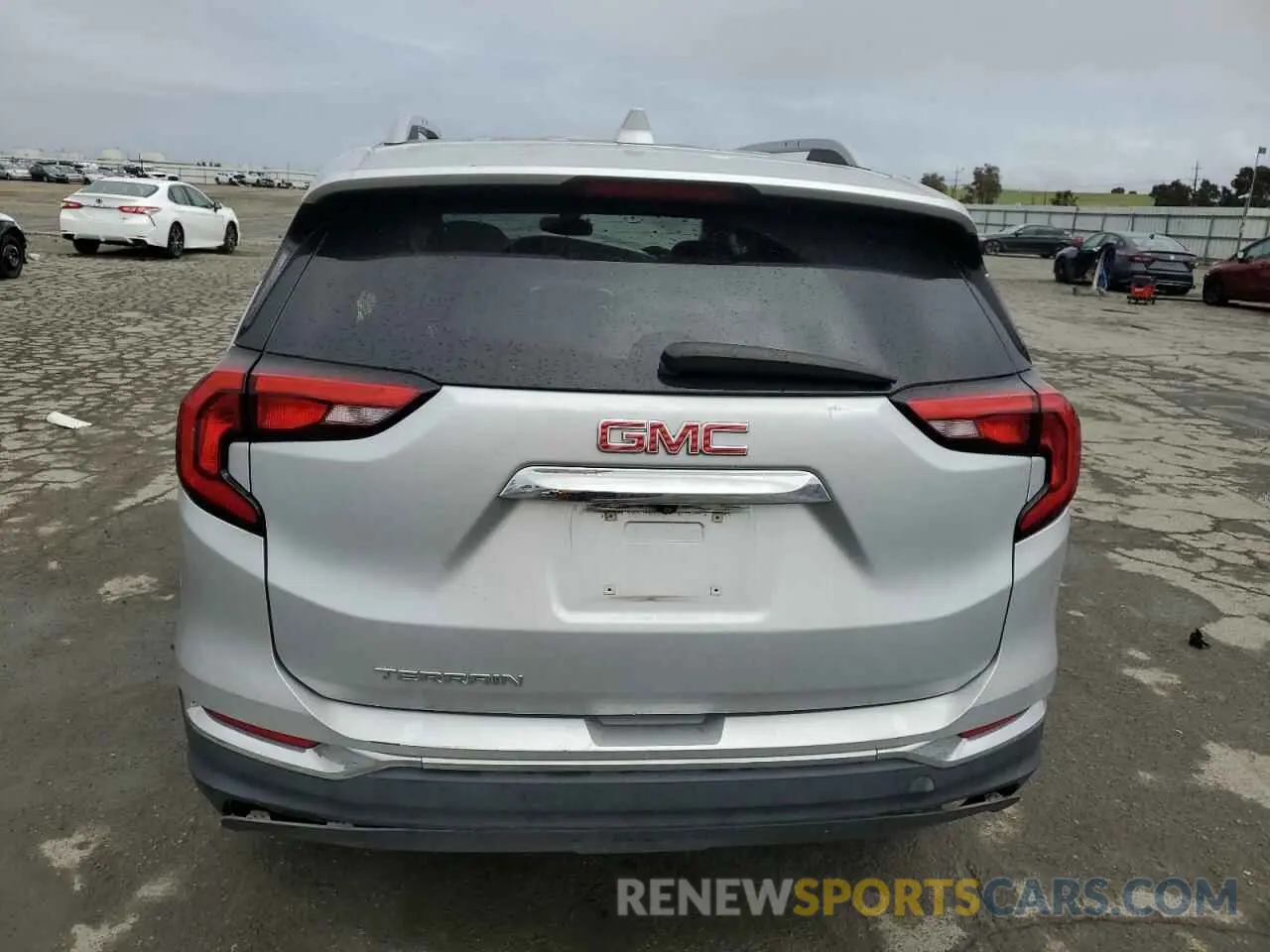 6 Photograph of a damaged car 3GKALPEV9ML304403 GMC TERRAIN 2021