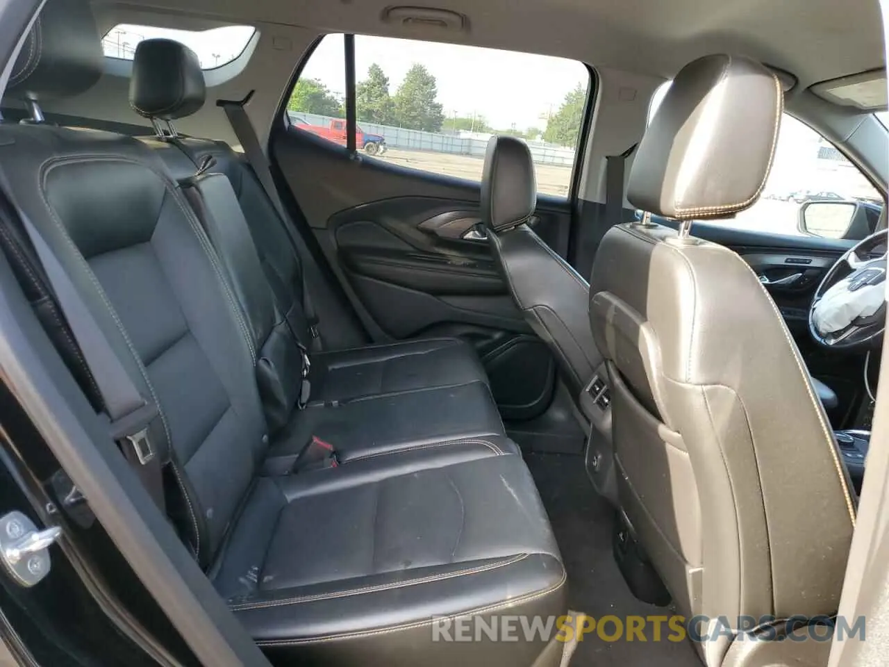 11 Photograph of a damaged car 3GKALVEV0ML305315 GMC TERRAIN 2021