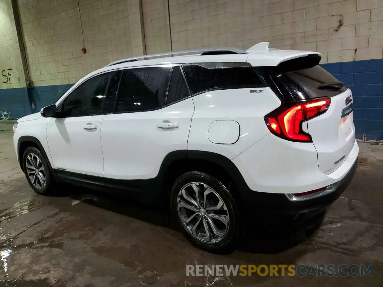 2 Photograph of a damaged car 3GKALVEV2ML312279 GMC TERRAIN 2021