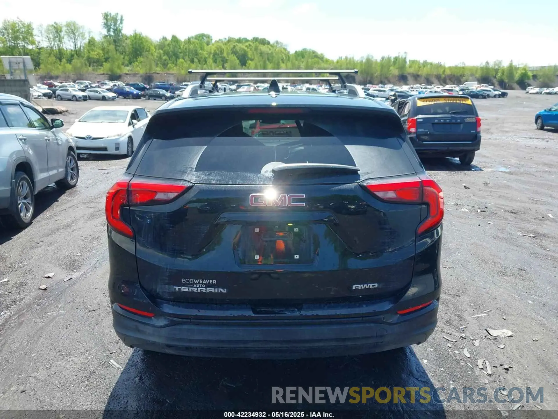 16 Photograph of a damaged car 3GKALVEV3ML346487 GMC TERRAIN 2021