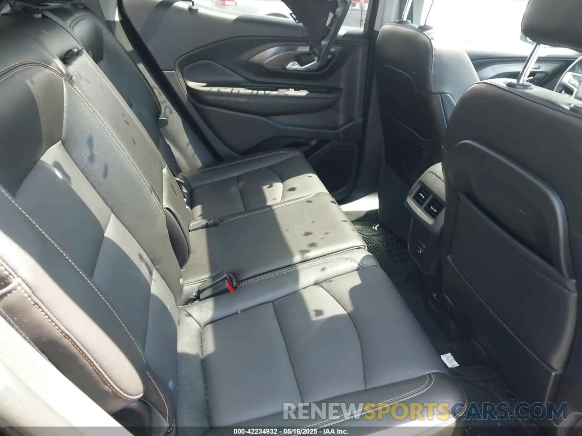8 Photograph of a damaged car 3GKALVEV3ML346487 GMC TERRAIN 2021