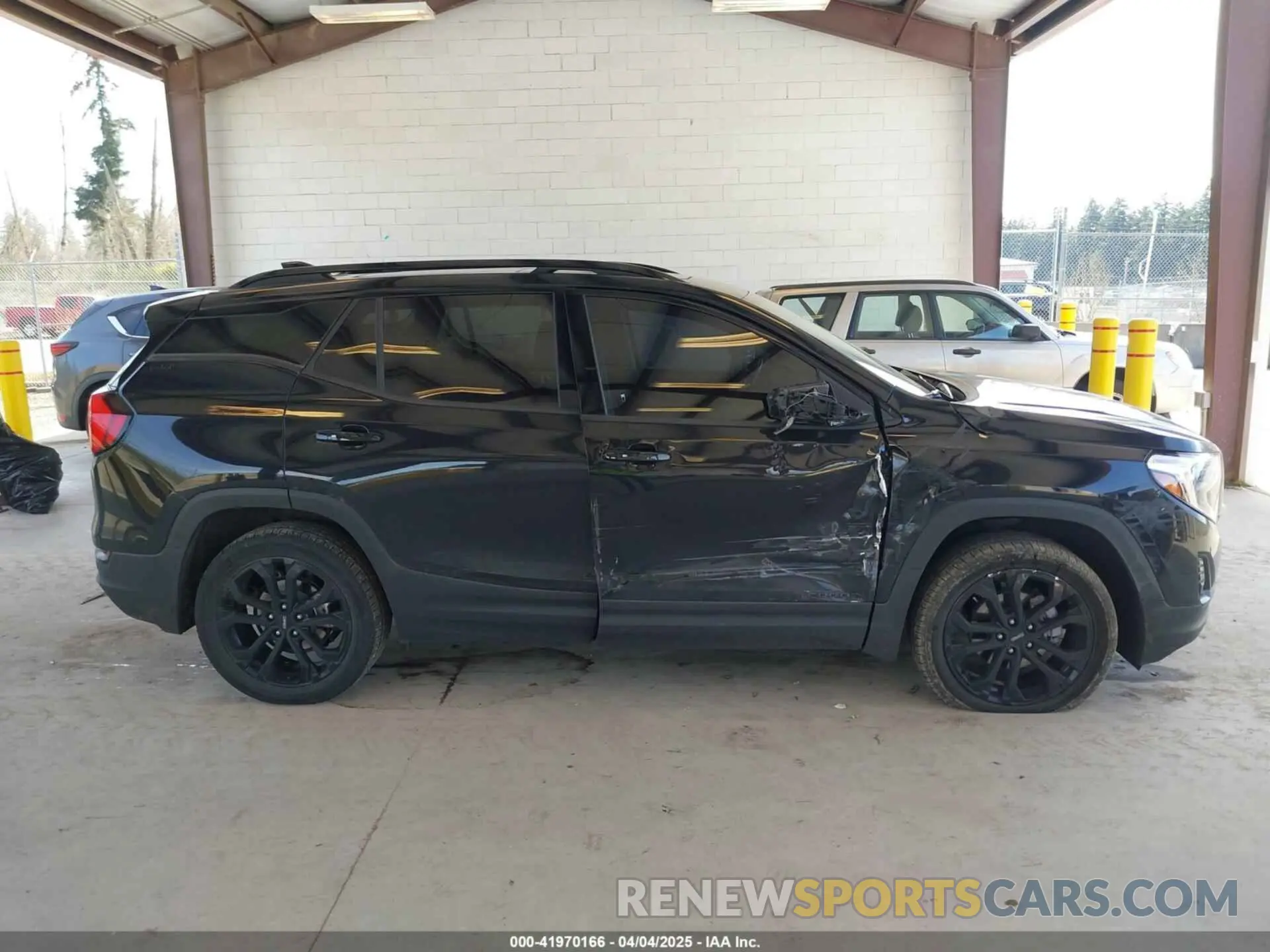 13 Photograph of a damaged car 3GKALVEV4ML349107 GMC TERRAIN 2021