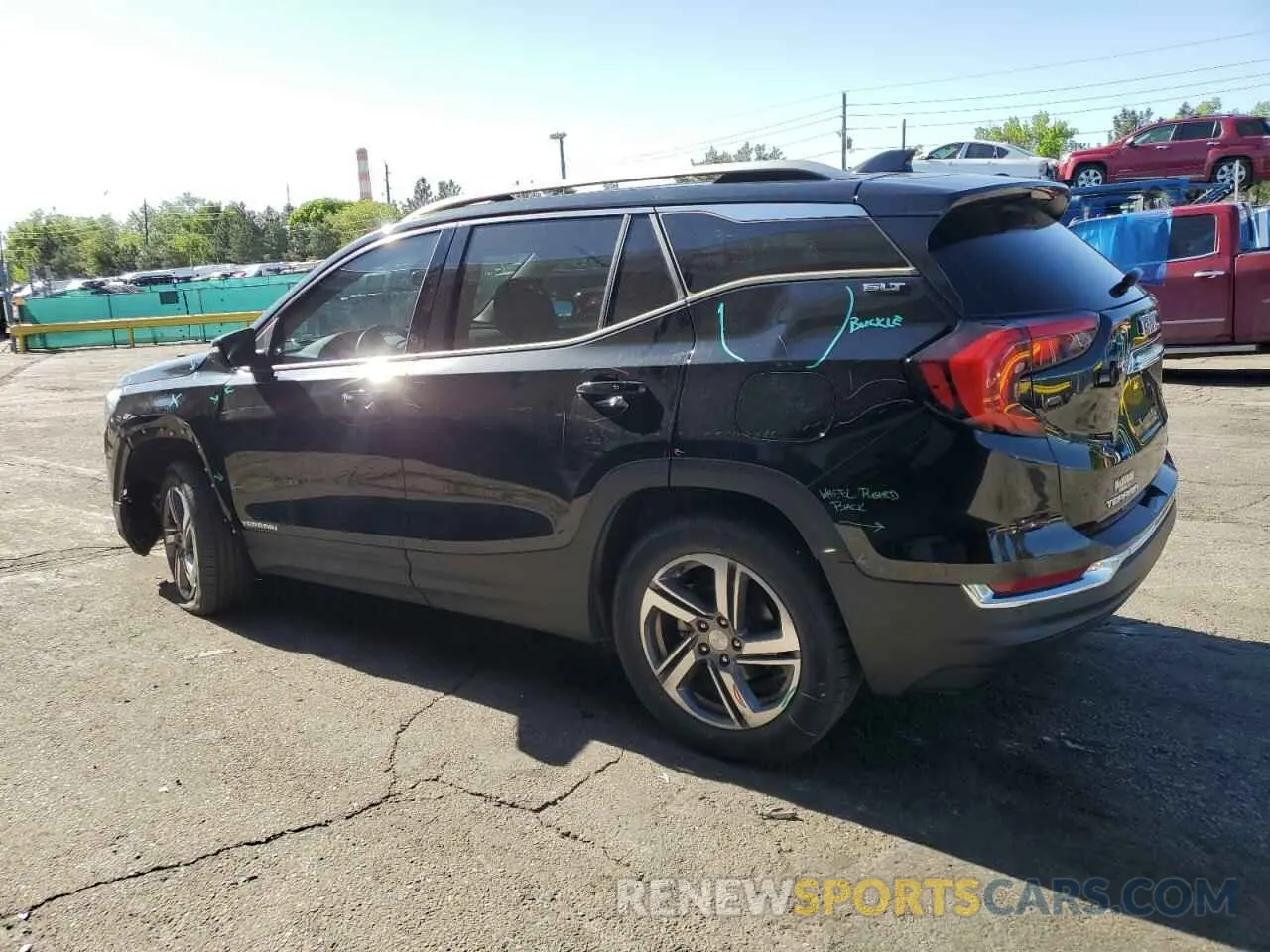 2 Photograph of a damaged car 3GKALVEV4ML397822 GMC TERRAIN 2021