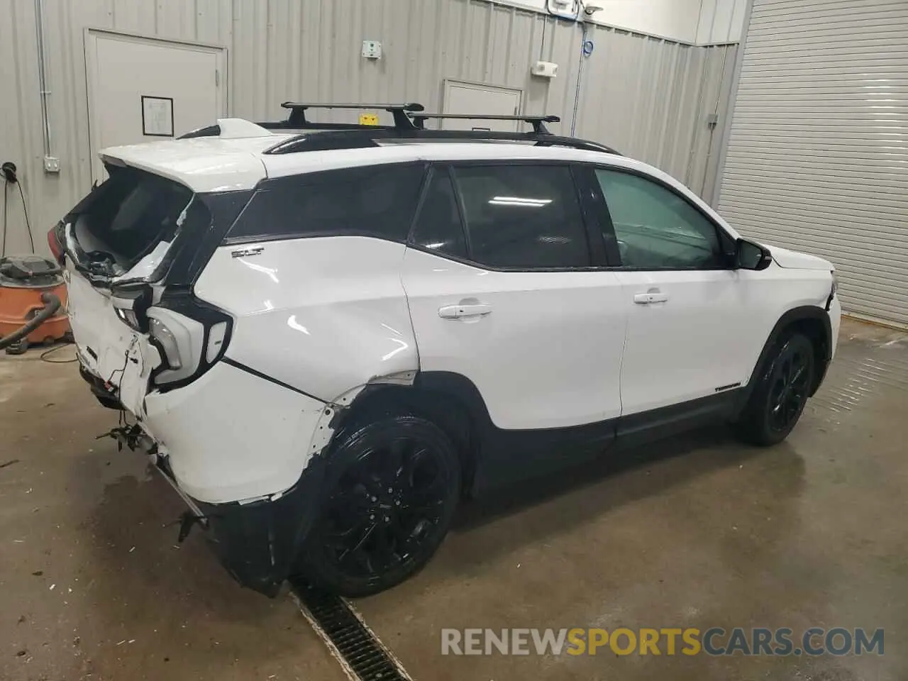 3 Фотография поврежденного автомобиля 3GKALVEV5ML345471 GMC TERRAIN 2021