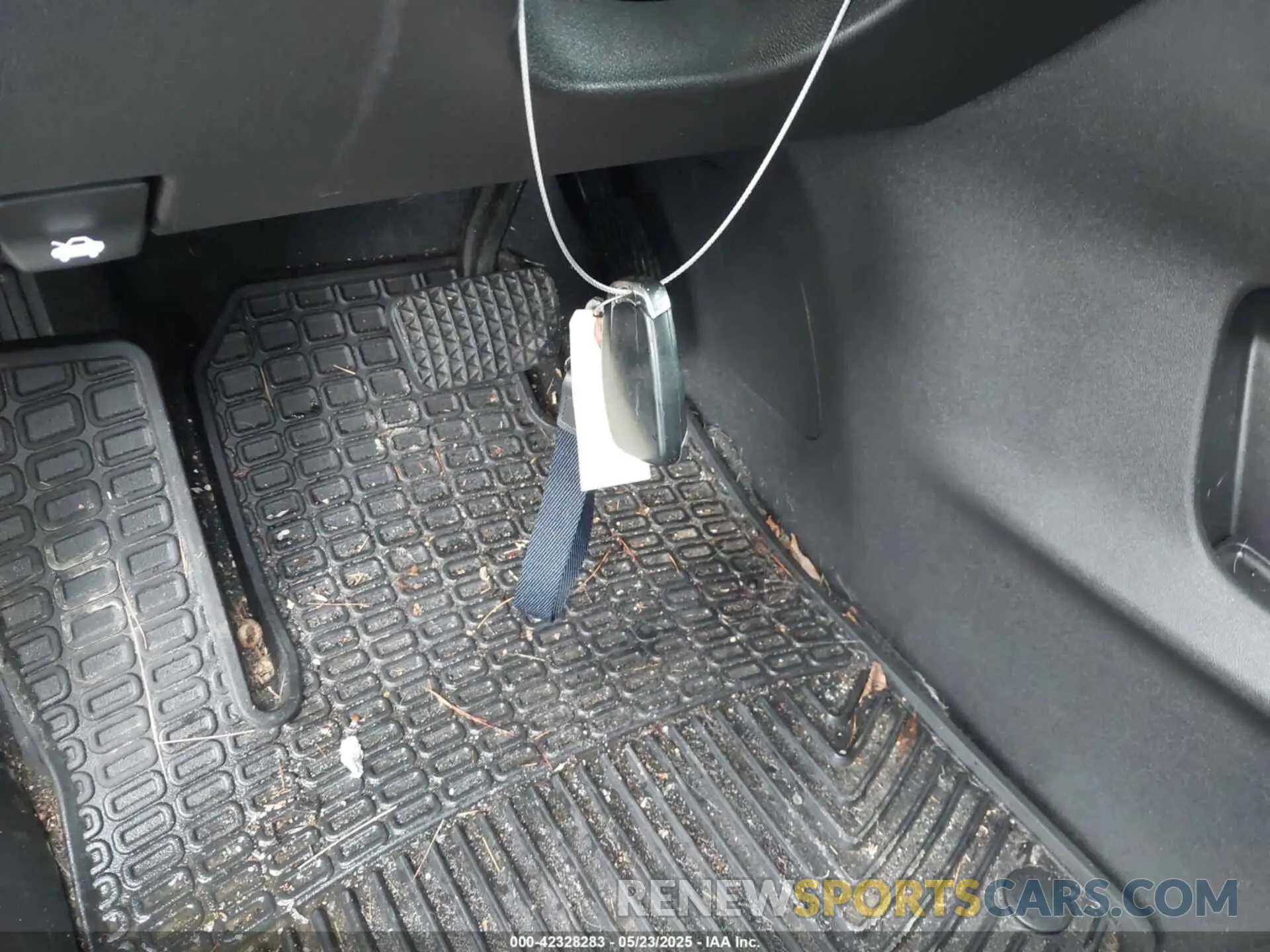 11 Photograph of a damaged car 3GKALVEV6ML311362 GMC TERRAIN 2021