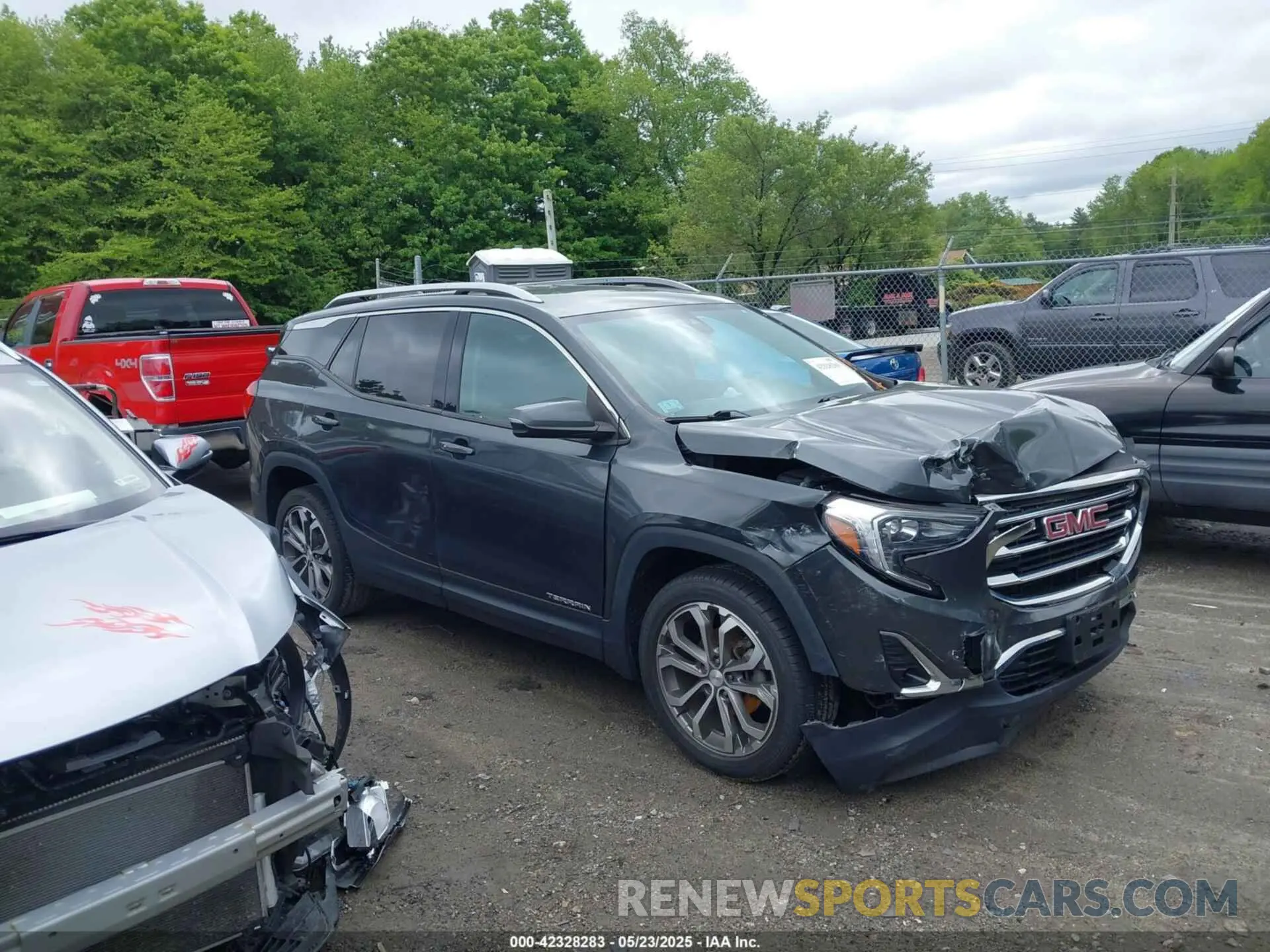 13 Photograph of a damaged car 3GKALVEV6ML311362 GMC TERRAIN 2021