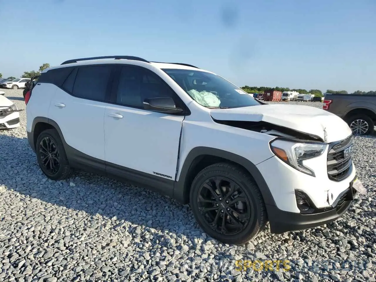 4 Photograph of a damaged car 3GKALVEV6ML377104 GMC TERRAIN 2021