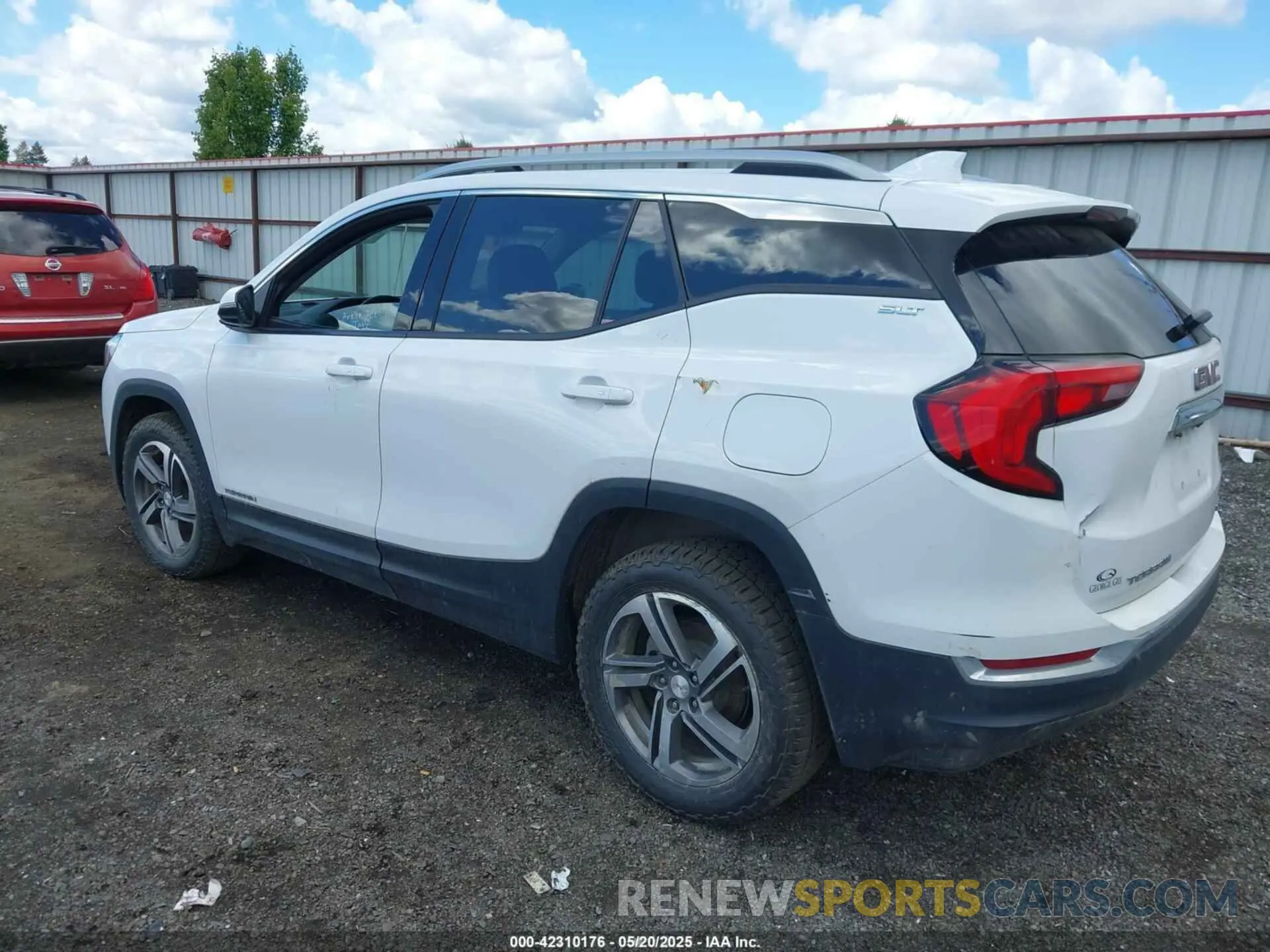 3 Photograph of a damaged car 3GKALVEV6ML391097 GMC TERRAIN 2021