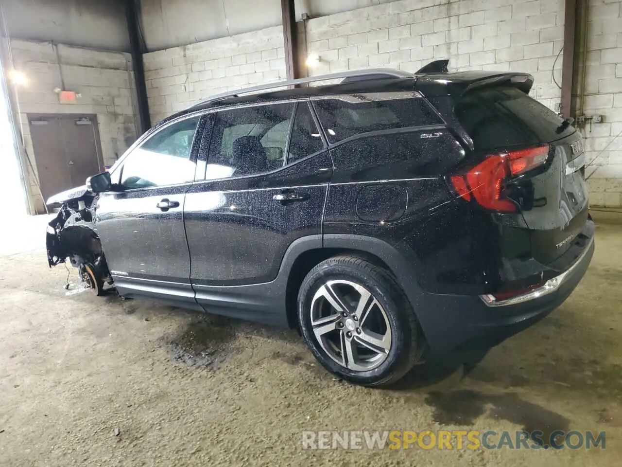 2 Photograph of a damaged car 3GKALVEV9ML382572 GMC TERRAIN 2021