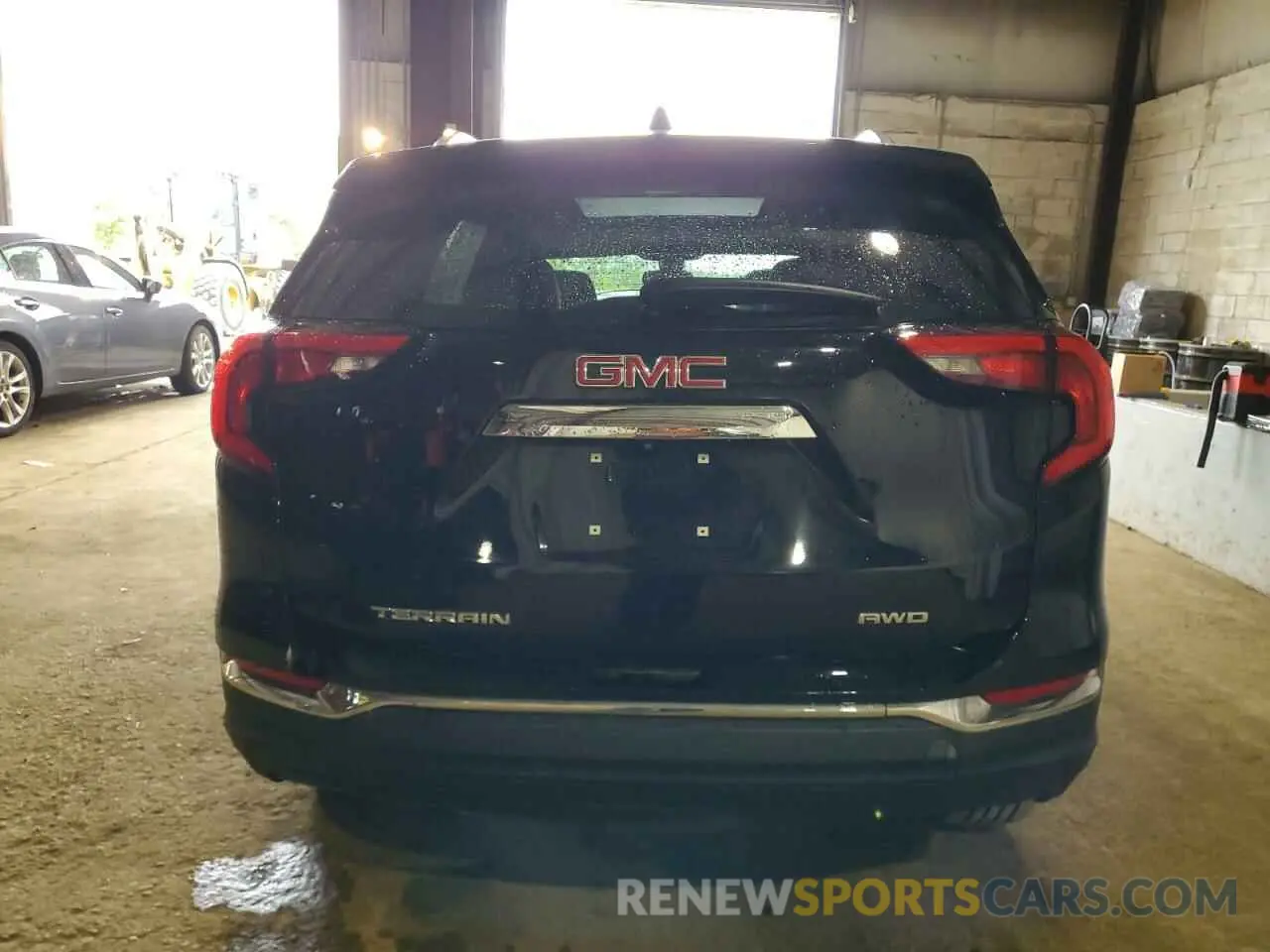 6 Photograph of a damaged car 3GKALVEV9ML382572 GMC TERRAIN 2021