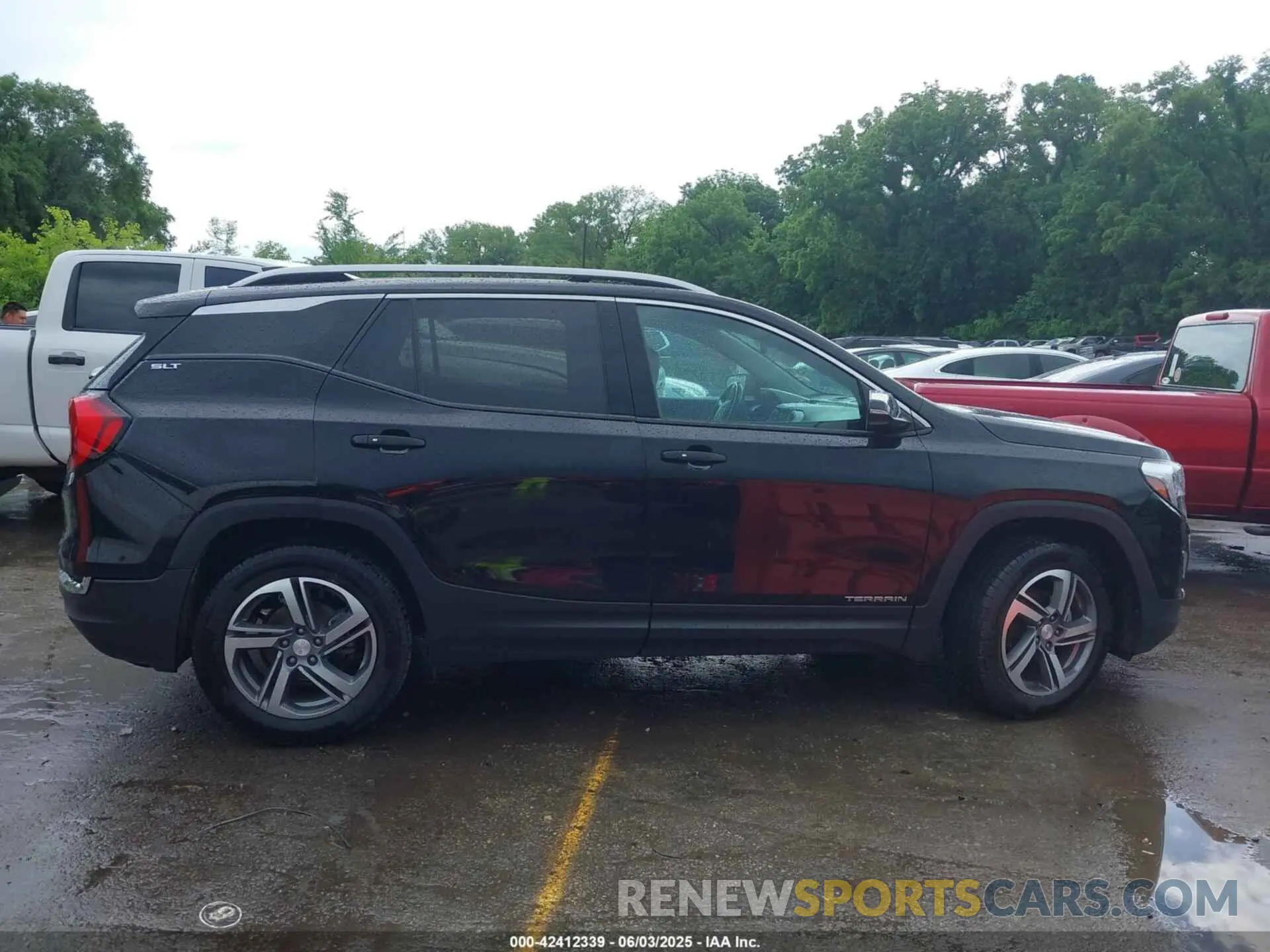 14 Photograph of a damaged car 3GKALVEVXML310893 GMC TERRAIN 2021