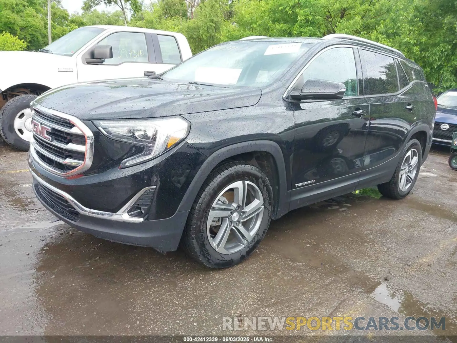 2 Photograph of a damaged car 3GKALVEVXML310893 GMC TERRAIN 2021