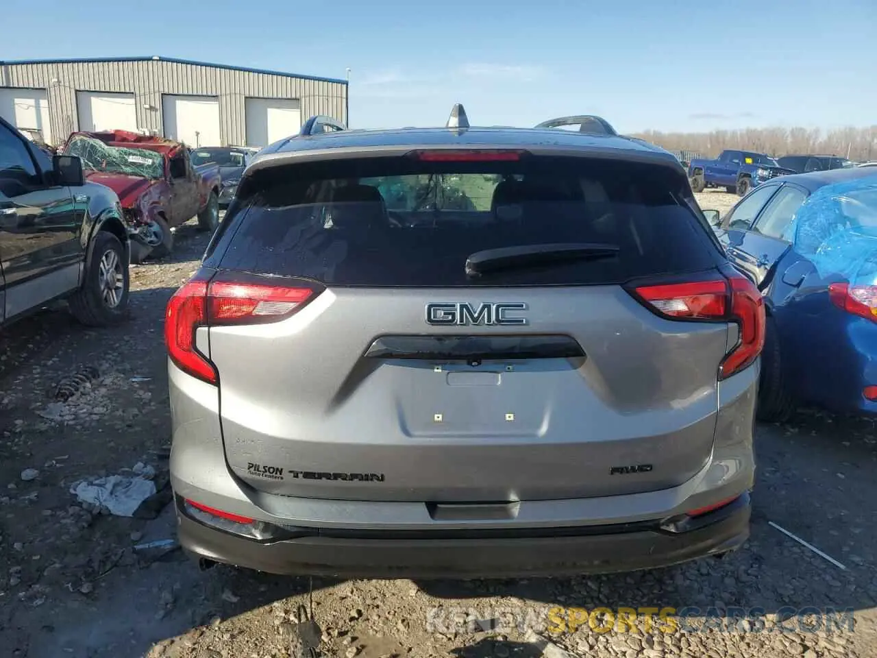 6 Photograph of a damaged car 3GKALVEVXML354425 GMC TERRAIN 2021