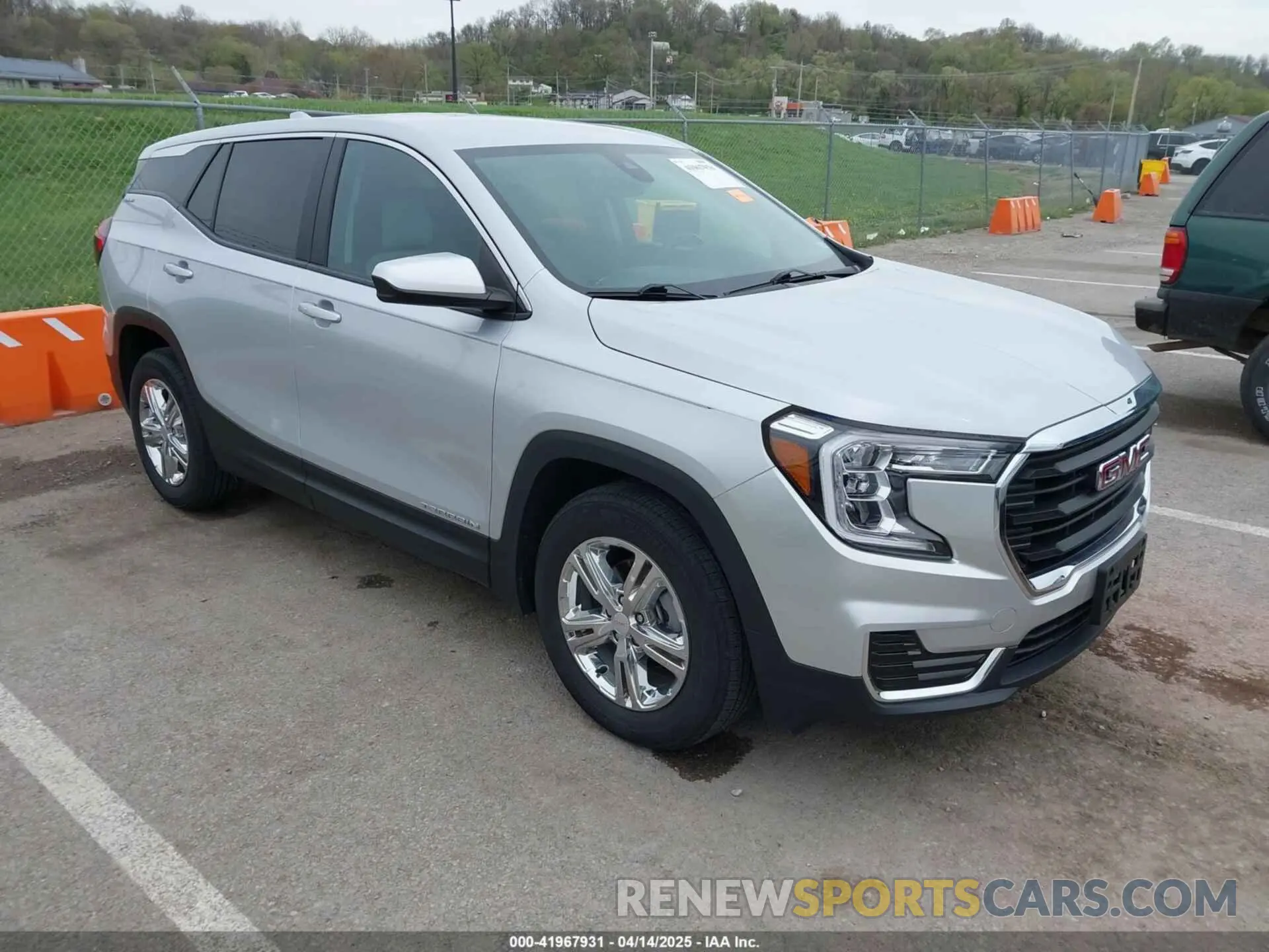 1 Фотография поврежденного автомобиля 3GKALMEV0NL271422 GMC TERRAIN 2022