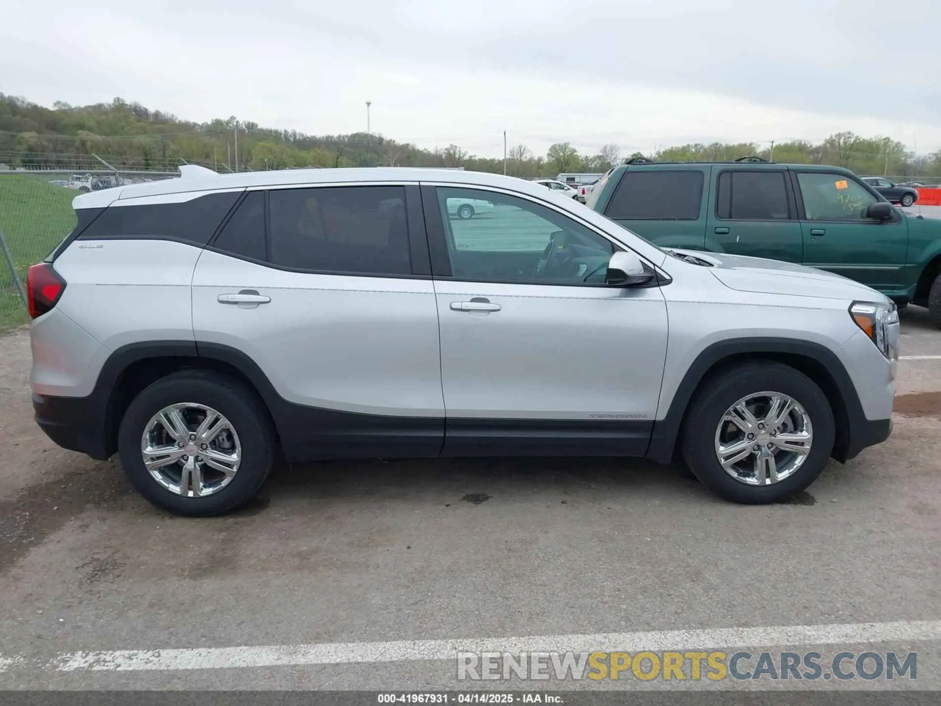 13 Фотография поврежденного автомобиля 3GKALMEV0NL271422 GMC TERRAIN 2022