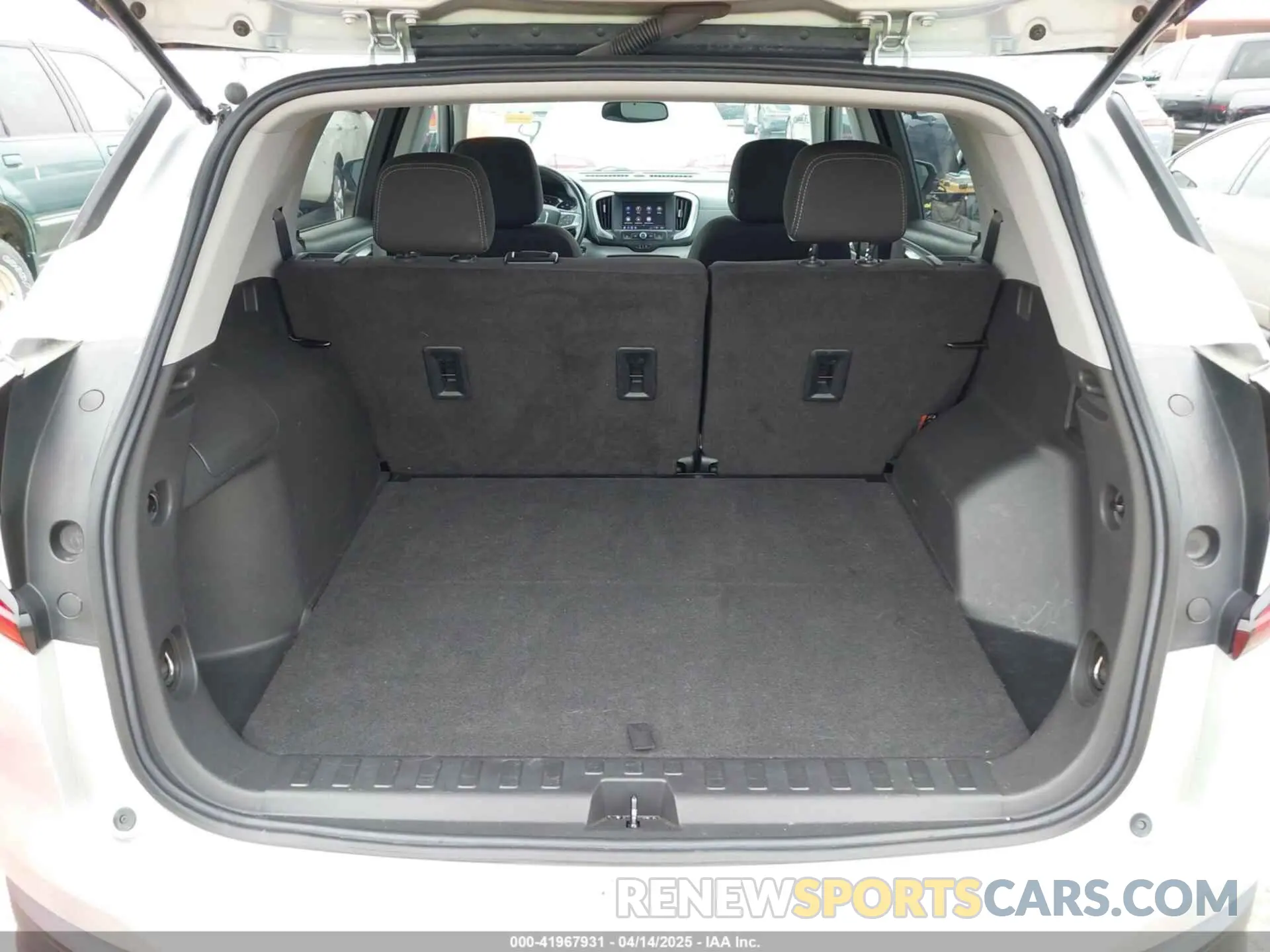 17 Фотография поврежденного автомобиля 3GKALMEV0NL271422 GMC TERRAIN 2022
